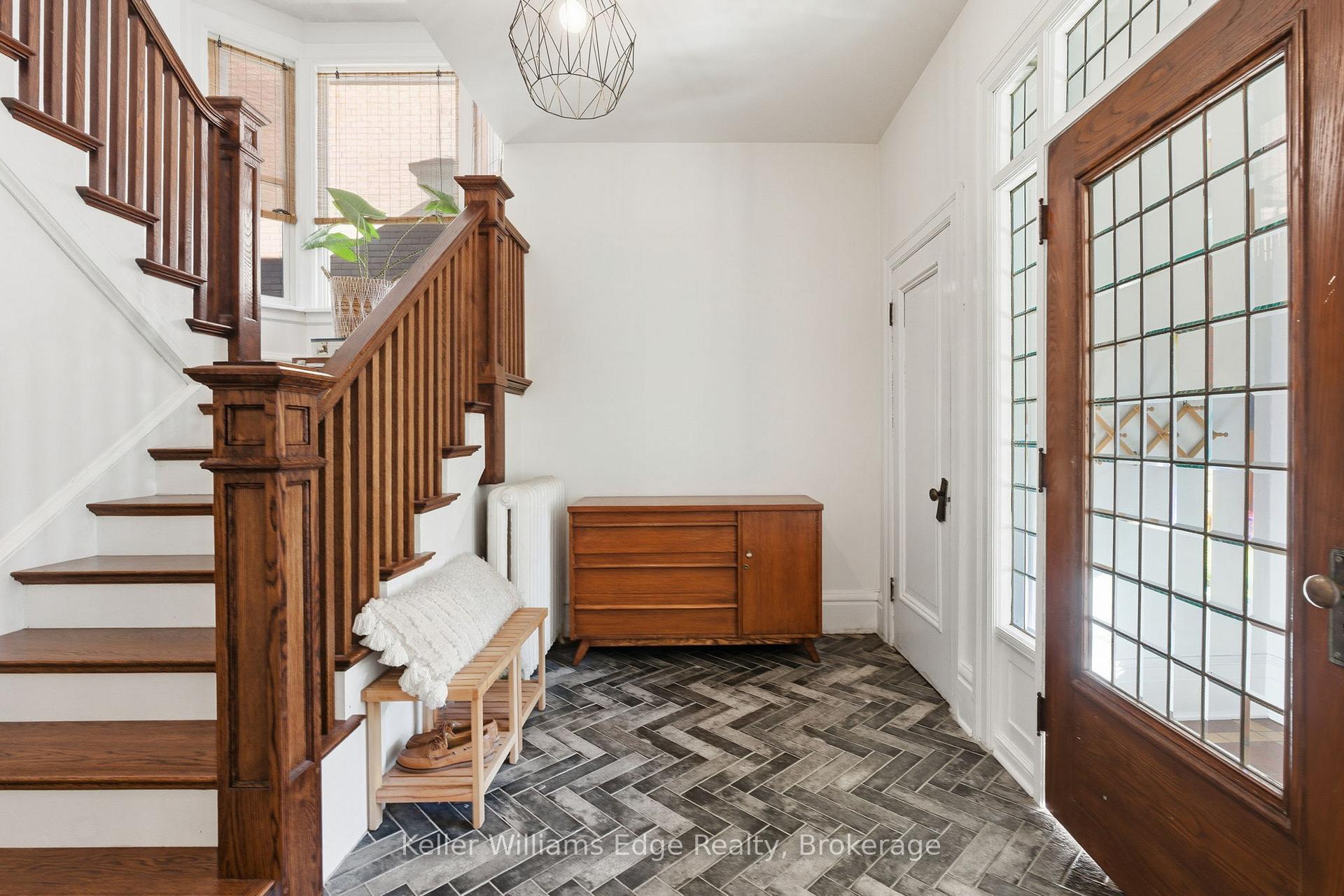 Photo 5 of 102 Spadina Avenue, Hamilton, Stipley — HOMEH