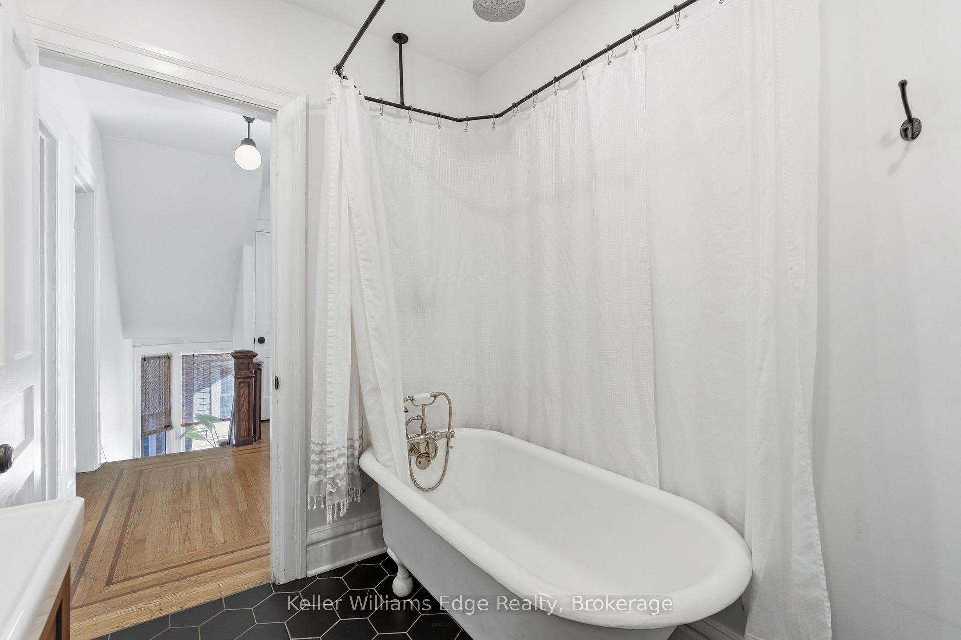 Photo 31 of 102 Spadina Avenue, Hamilton, Stipley — HOMEH
