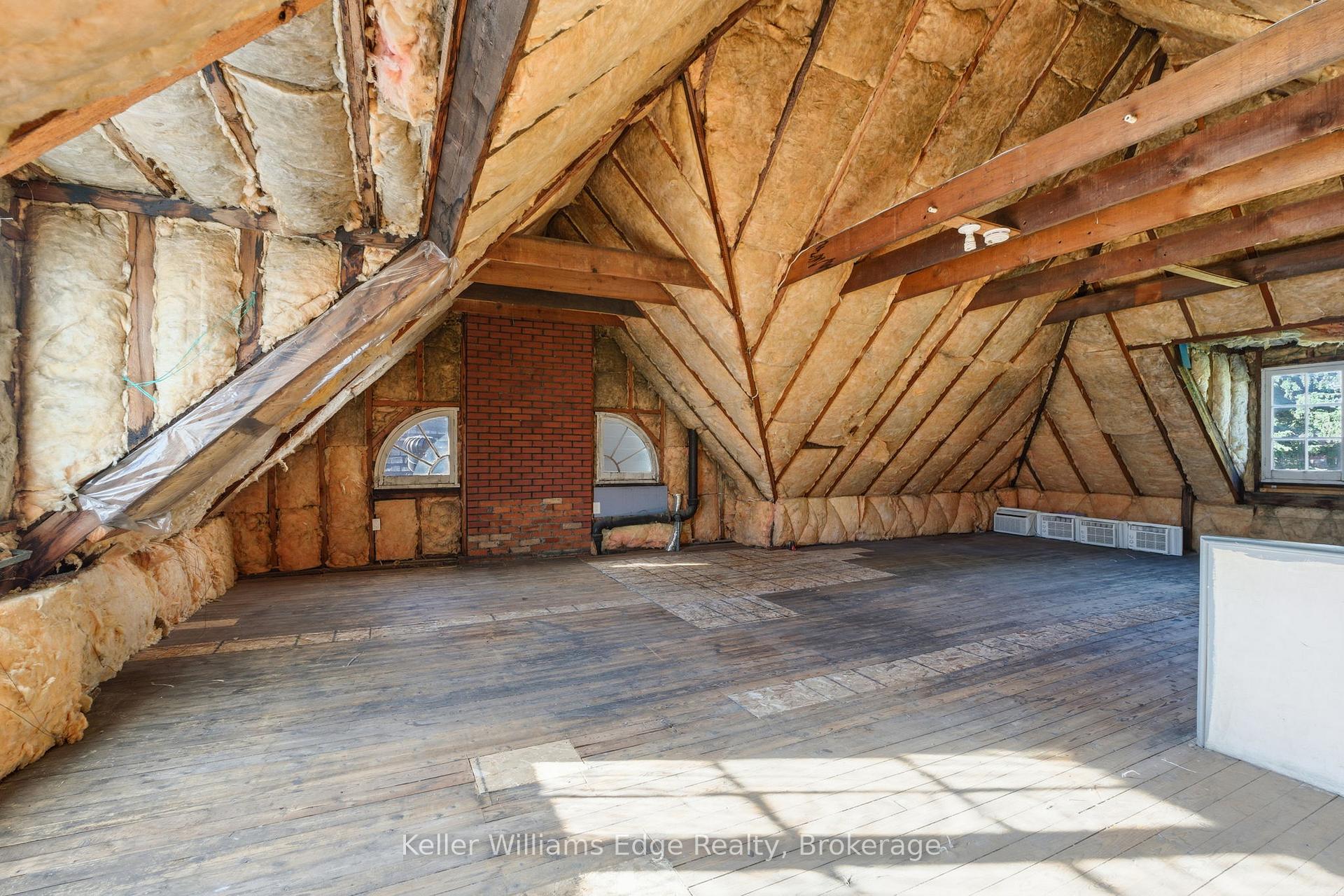 Photo 34 of 102 Spadina Avenue, Hamilton, Stipley — HOMEH