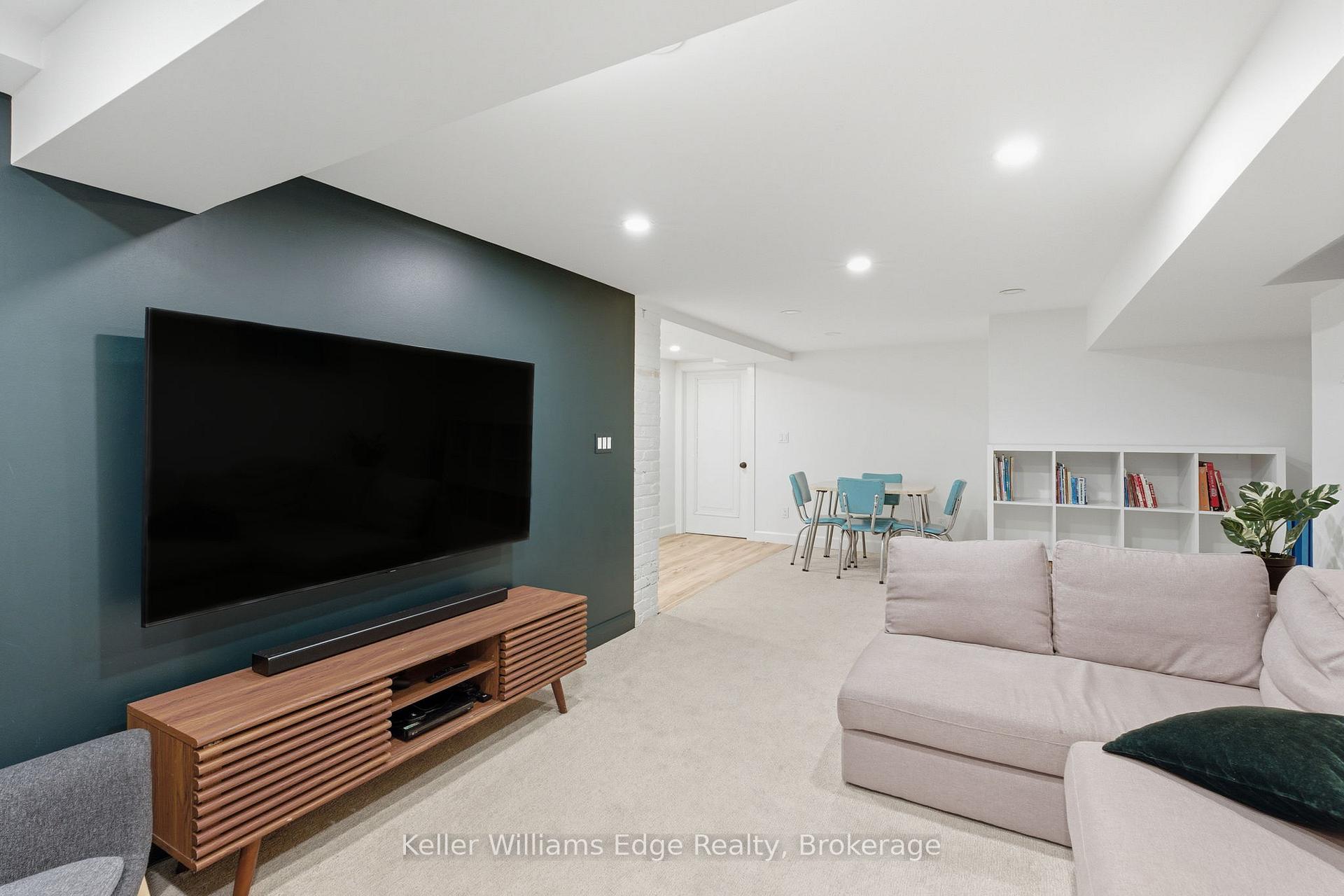 Photo 39 of 102 Spadina Avenue, Hamilton, Stipley — HOMEH