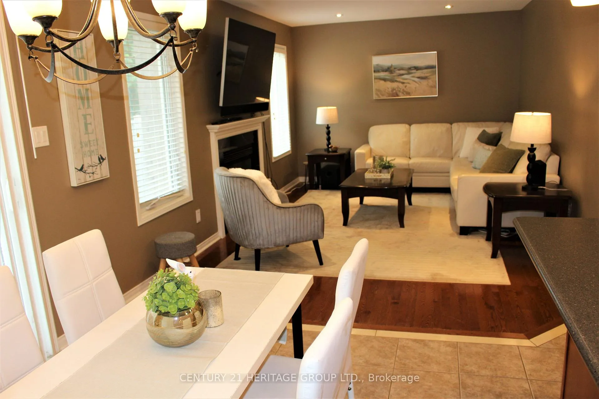 Photo 8 of 185 River Ridge Boulevard, Aurora, Bayview Northeast — HOMEH