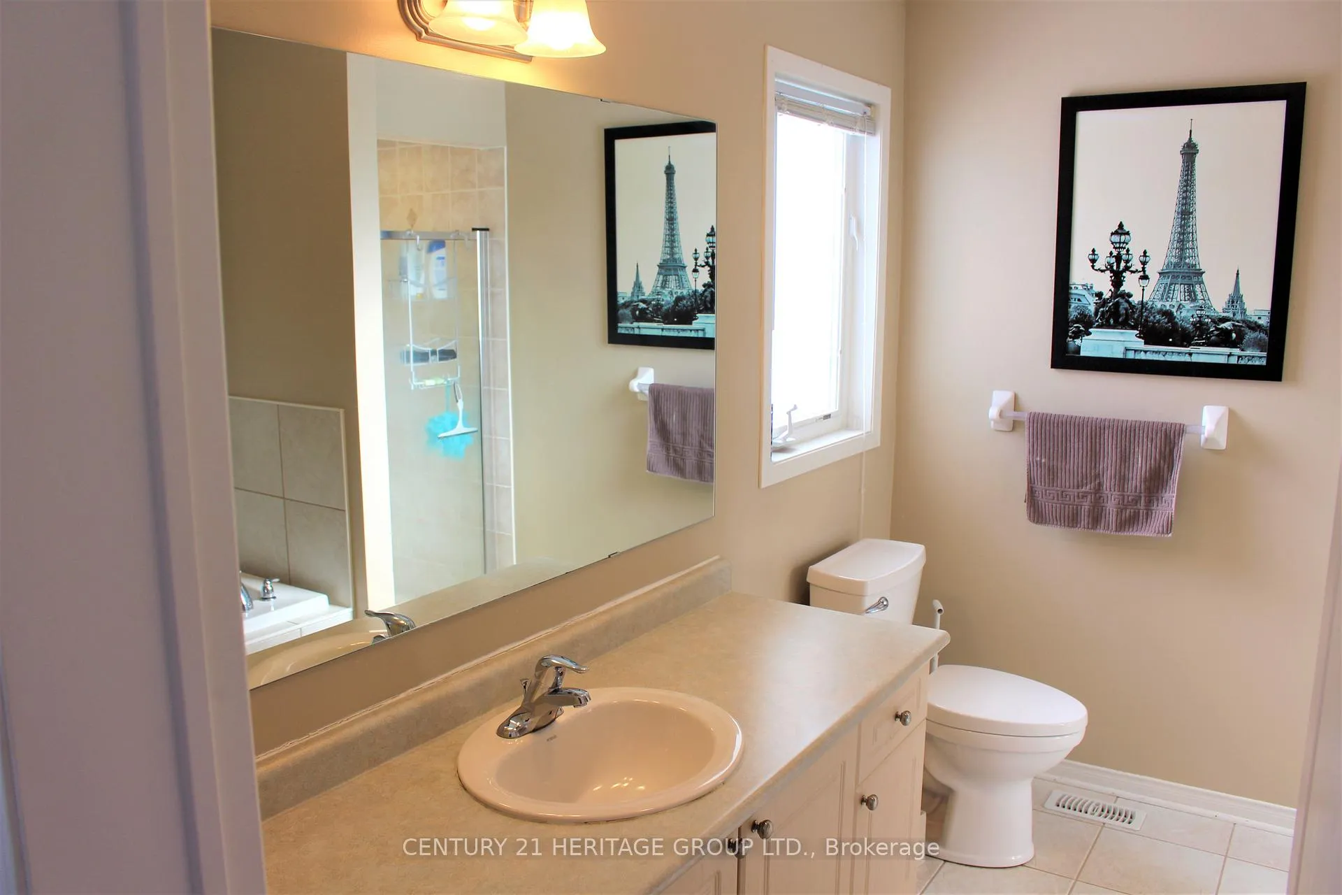 Photo 17 of 185 River Ridge Boulevard, Aurora, Bayview Northeast — HOMEH