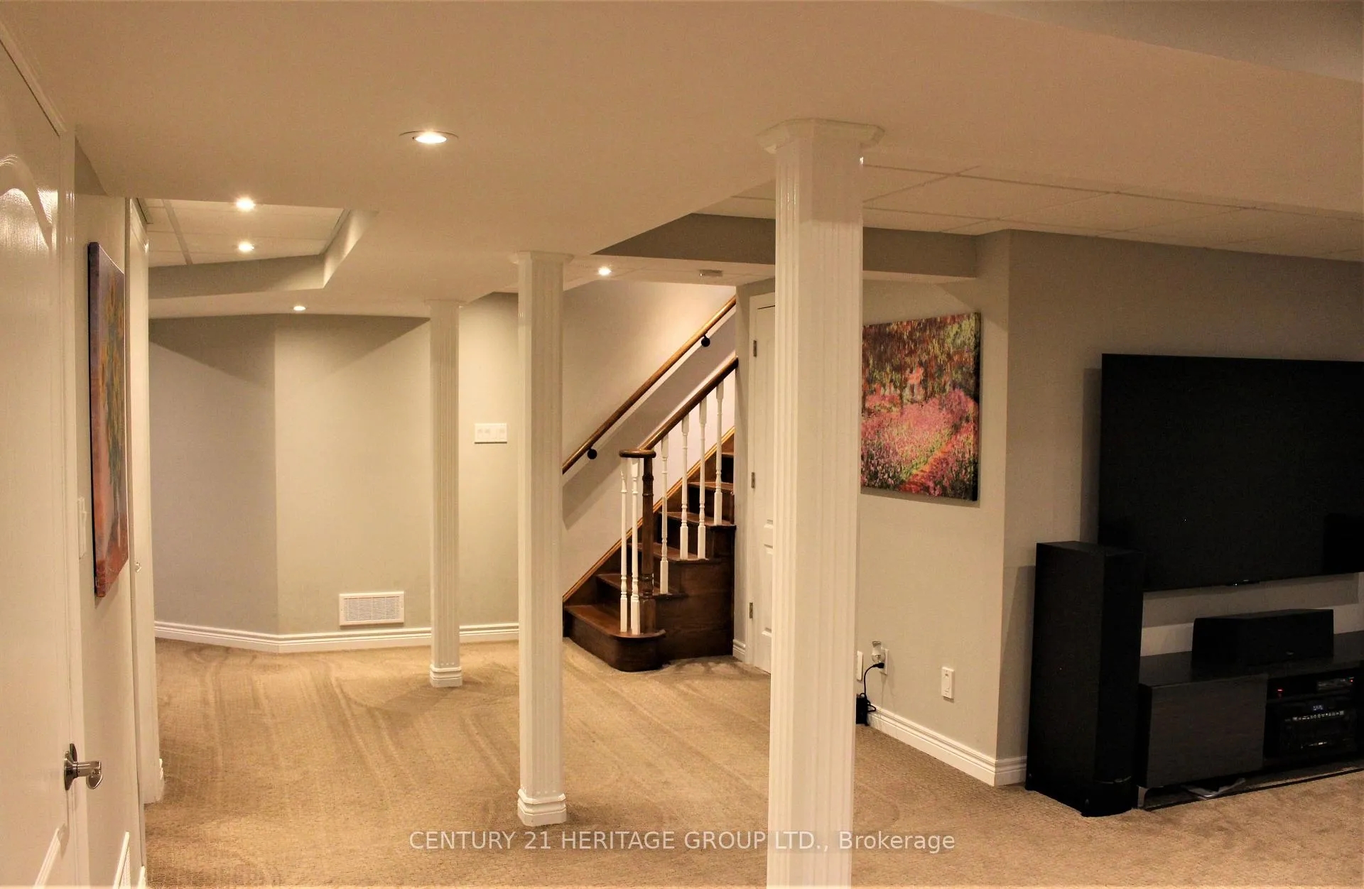 Photo 19 of 185 River Ridge Boulevard, Aurora, Bayview Northeast — HOMEH