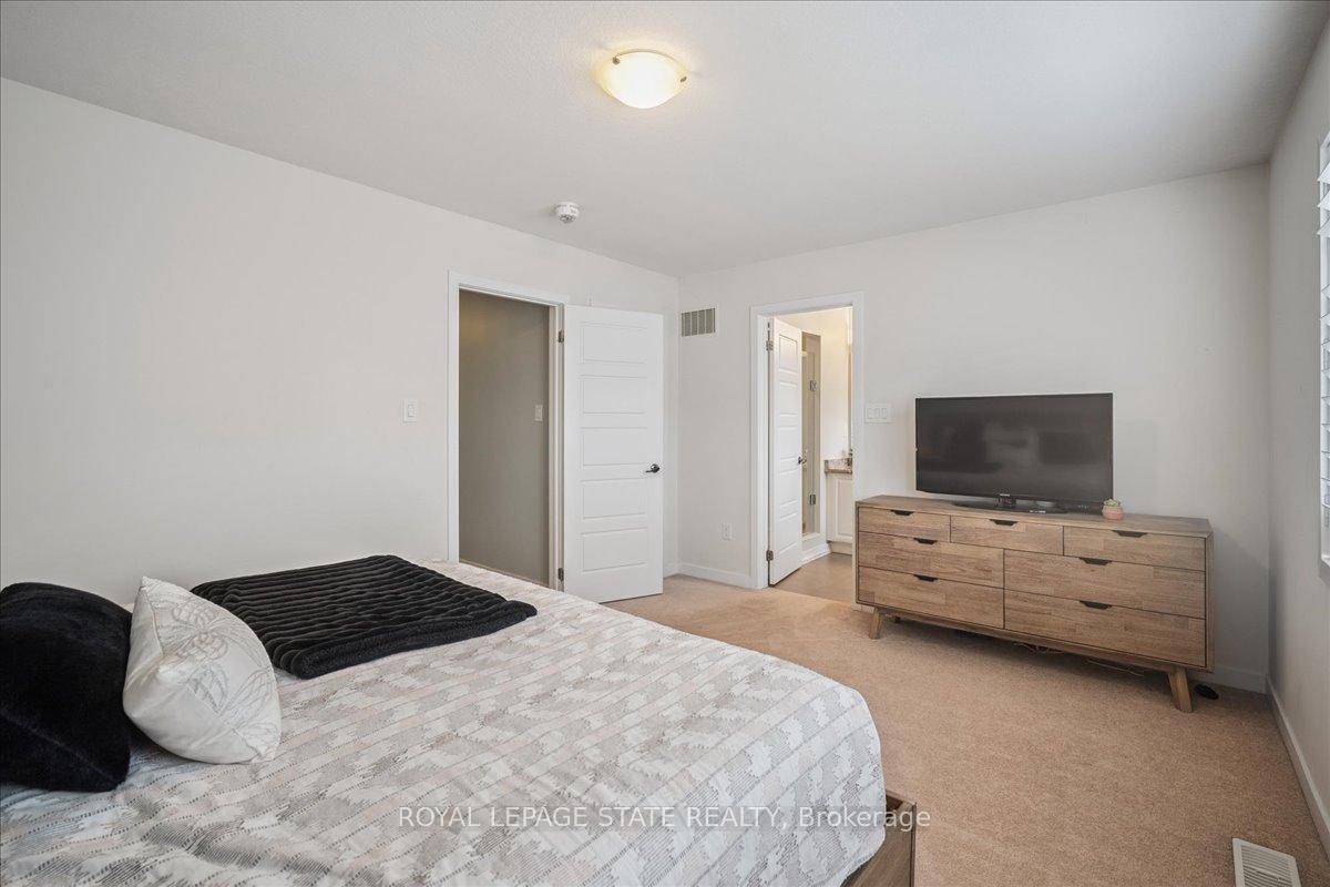Photo 30 of 19 Prestwick Street, Hamilton, Stoney Creek Mountain — HOMEH