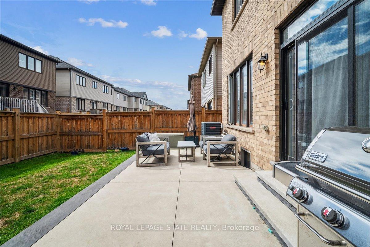 Photo 41 of 19 Prestwick Street, Hamilton, Stoney Creek Mountain — HOMEH