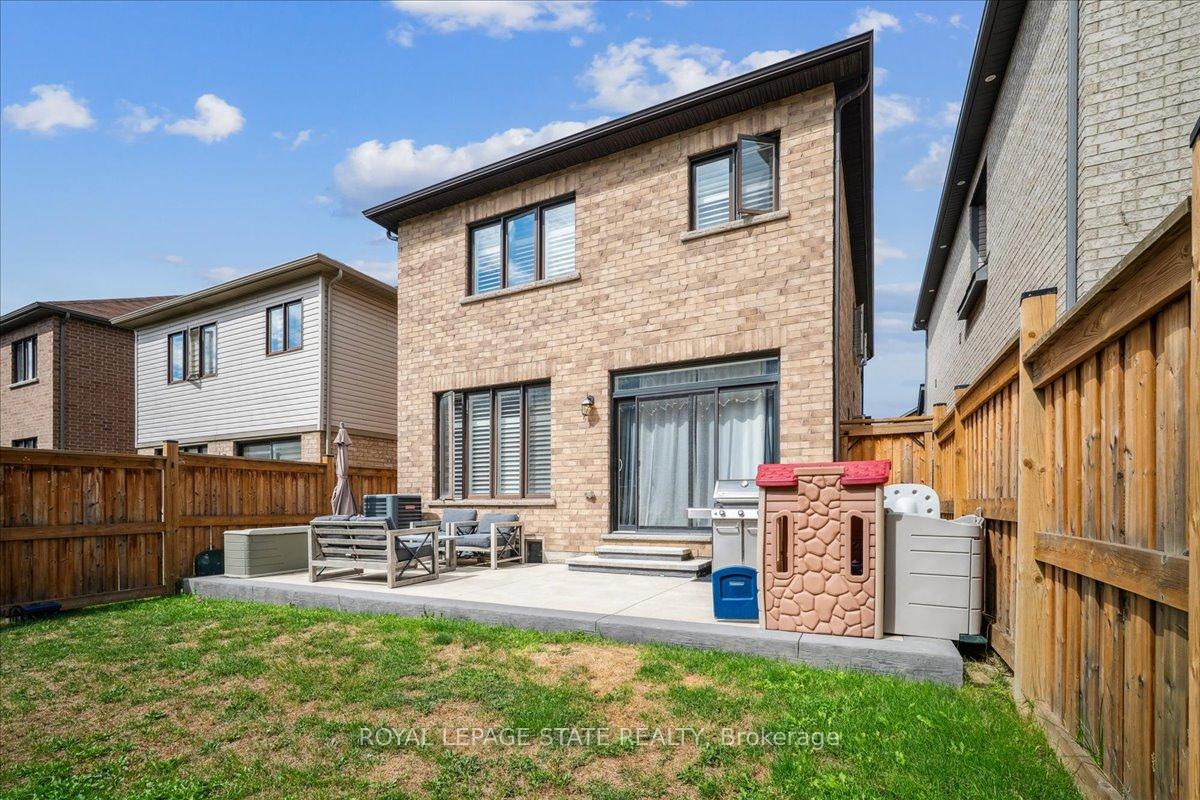 Photo 42 of 19 Prestwick Street, Hamilton, Stoney Creek Mountain — HOMEH