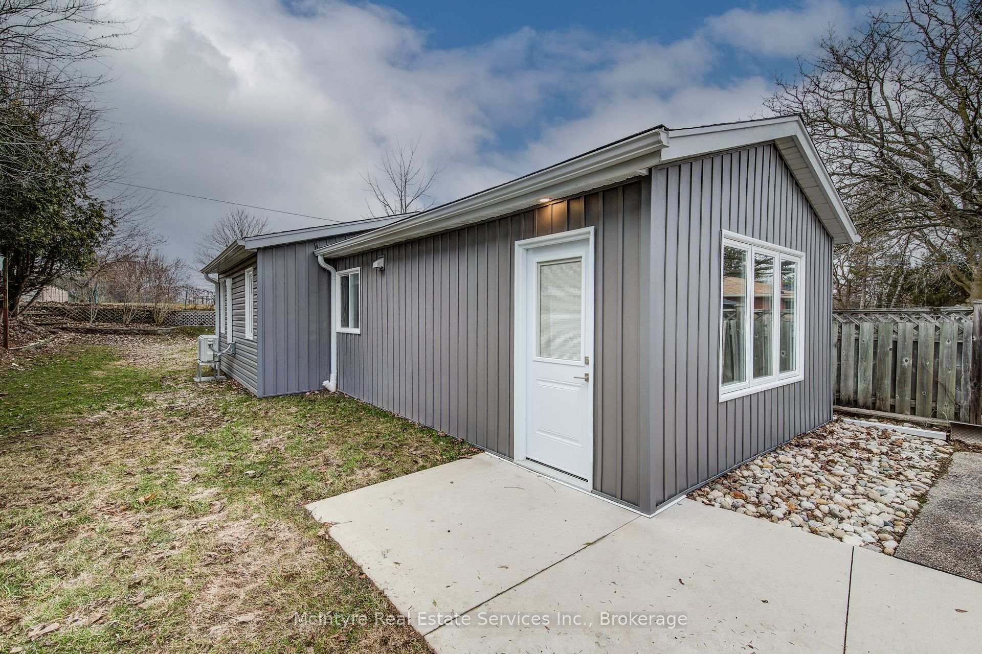 Photo 3 of 444 Speedvale Avenue E, Guelph, Riverside Park — HOMEH