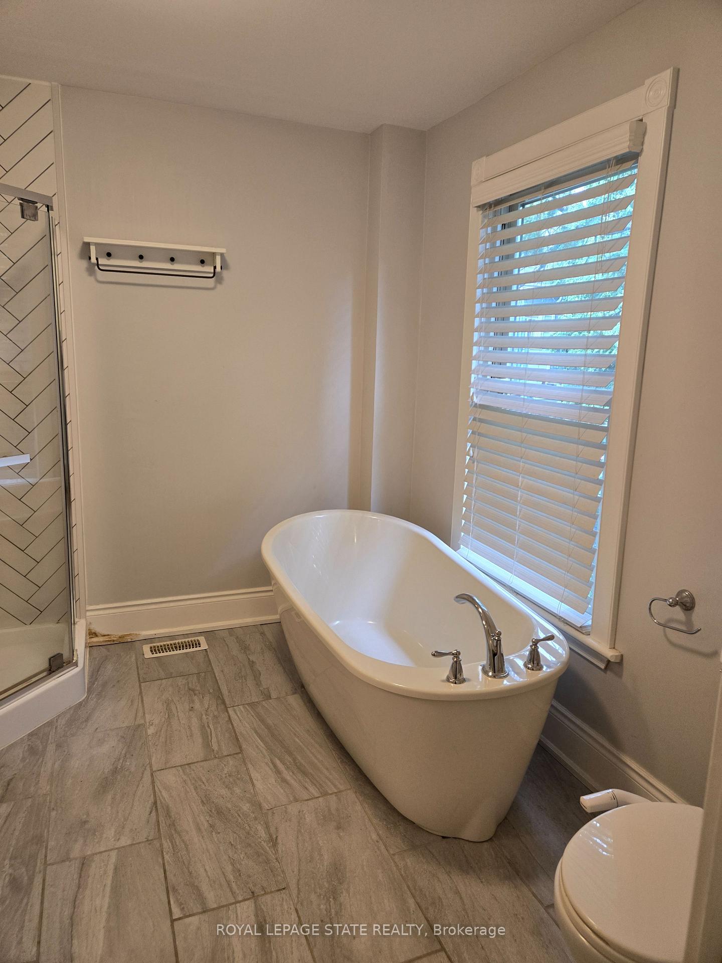 Photo 13 of 22 Burlington Street E, Hamilton, North End — HOMEH