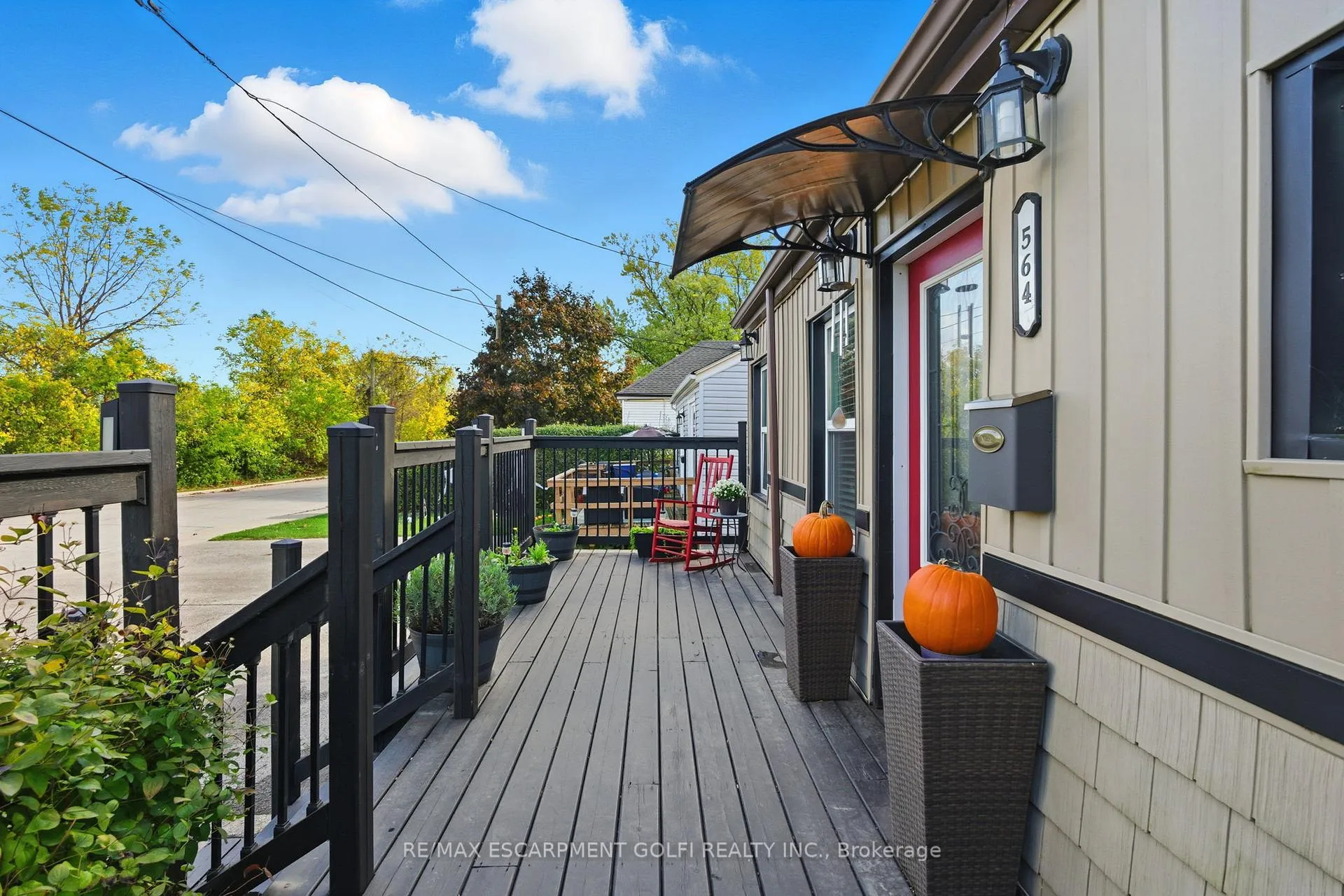 Photo 3 of 564 Walmer Road, Hamilton, McQuesten — HOMEH