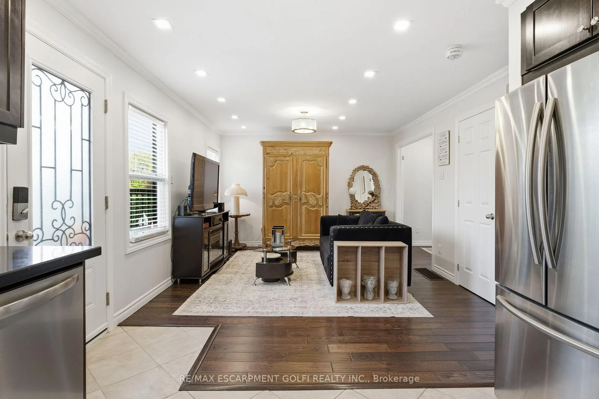 Photo 6 of 564 Walmer Road, Hamilton, McQuesten — HOMEH