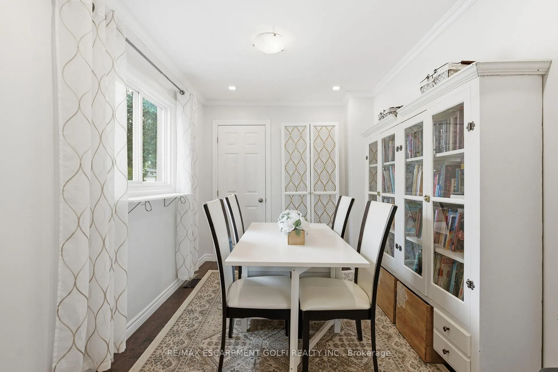 Photo 10 of 564 Walmer Road, Hamilton, McQuesten — HOMEH