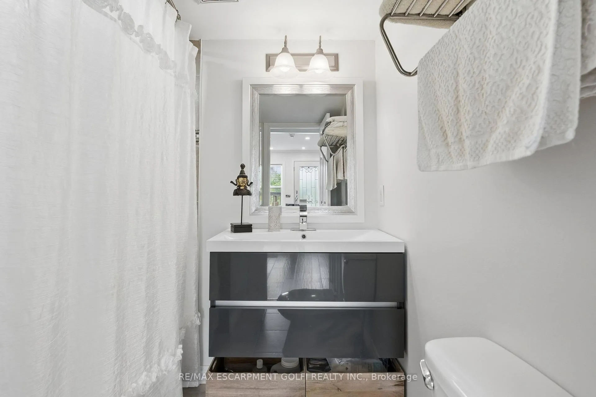 Photo 13 of 564 Walmer Road, Hamilton, McQuesten — HOMEH