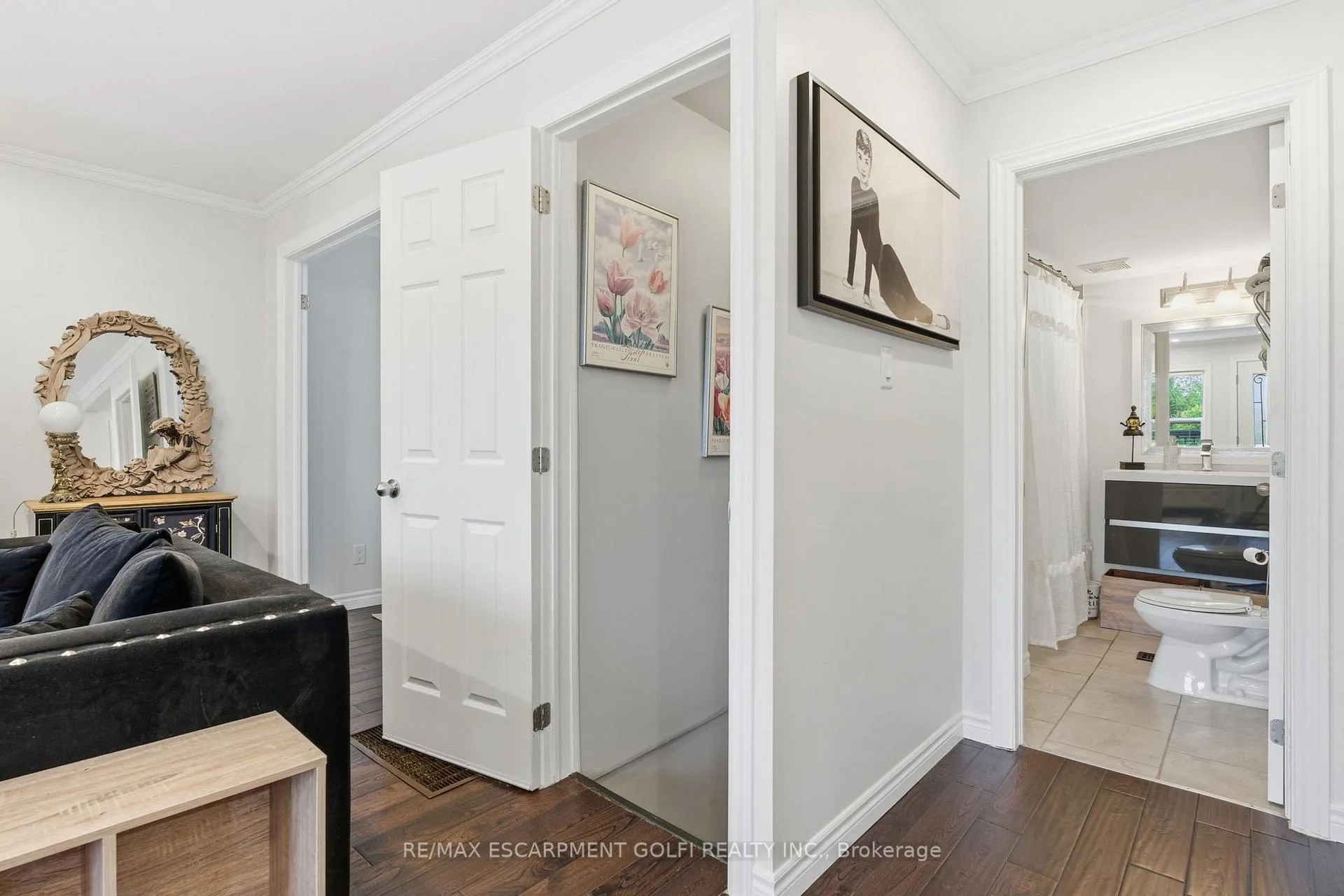 Photo 17 of 564 Walmer Road, Hamilton, McQuesten — HOMEH