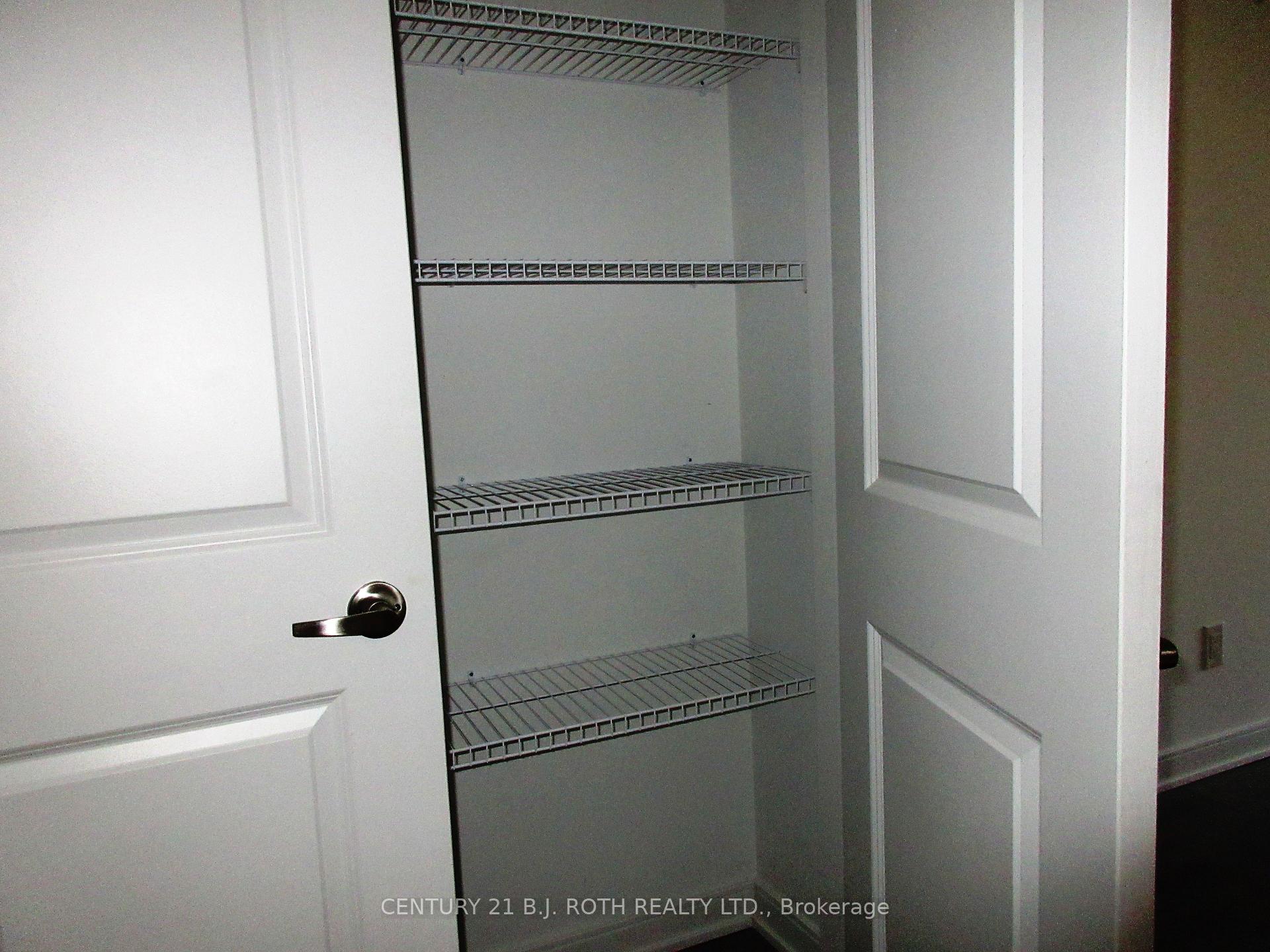 Photo 21 of 44 Red Maple Lane, Barrie, Innis-Shore — HOMEH