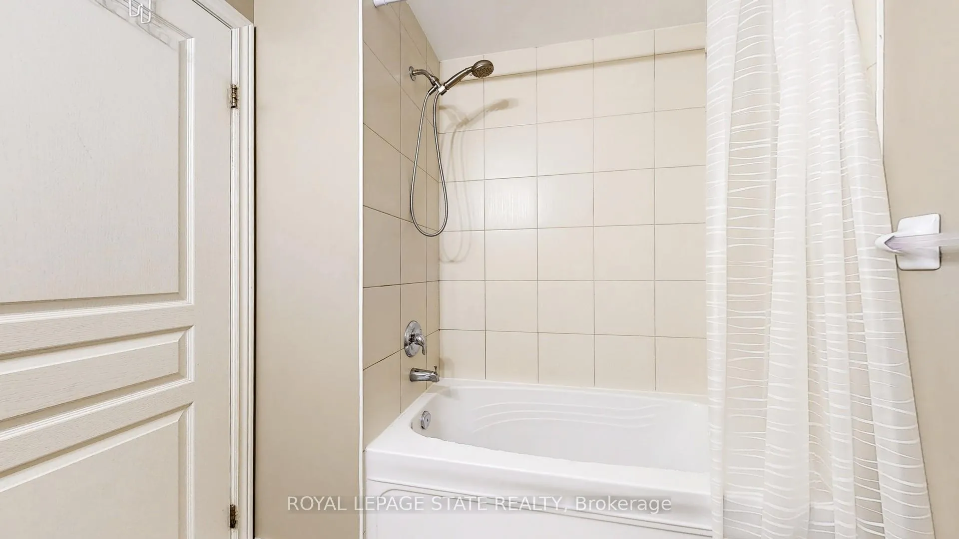 Photo 31 of 50 Bankfield Crescent, Hamilton, Stoney Creek Mountain — HOMEH