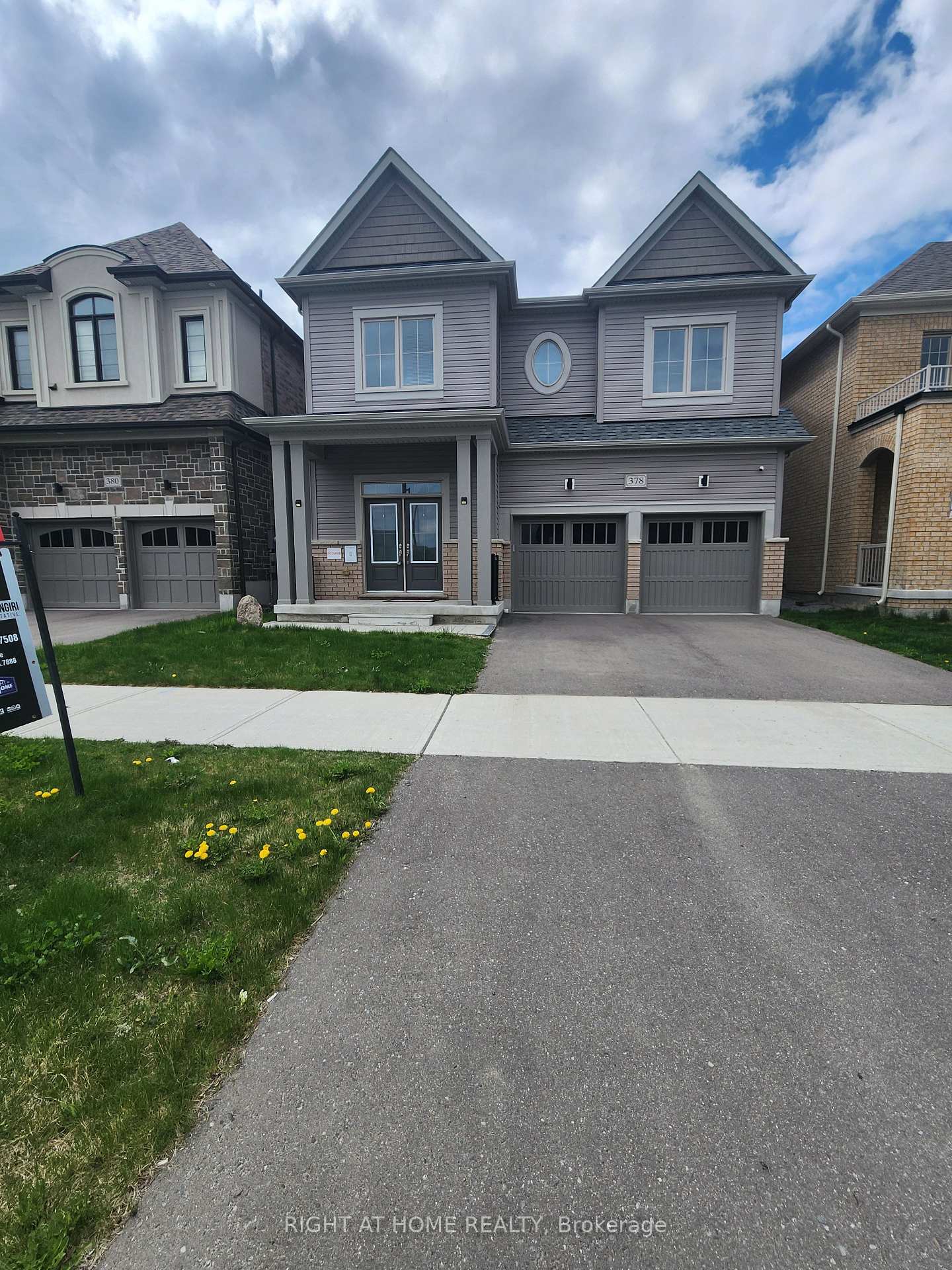 Front of 378 Danny Wheeler Boulevard E