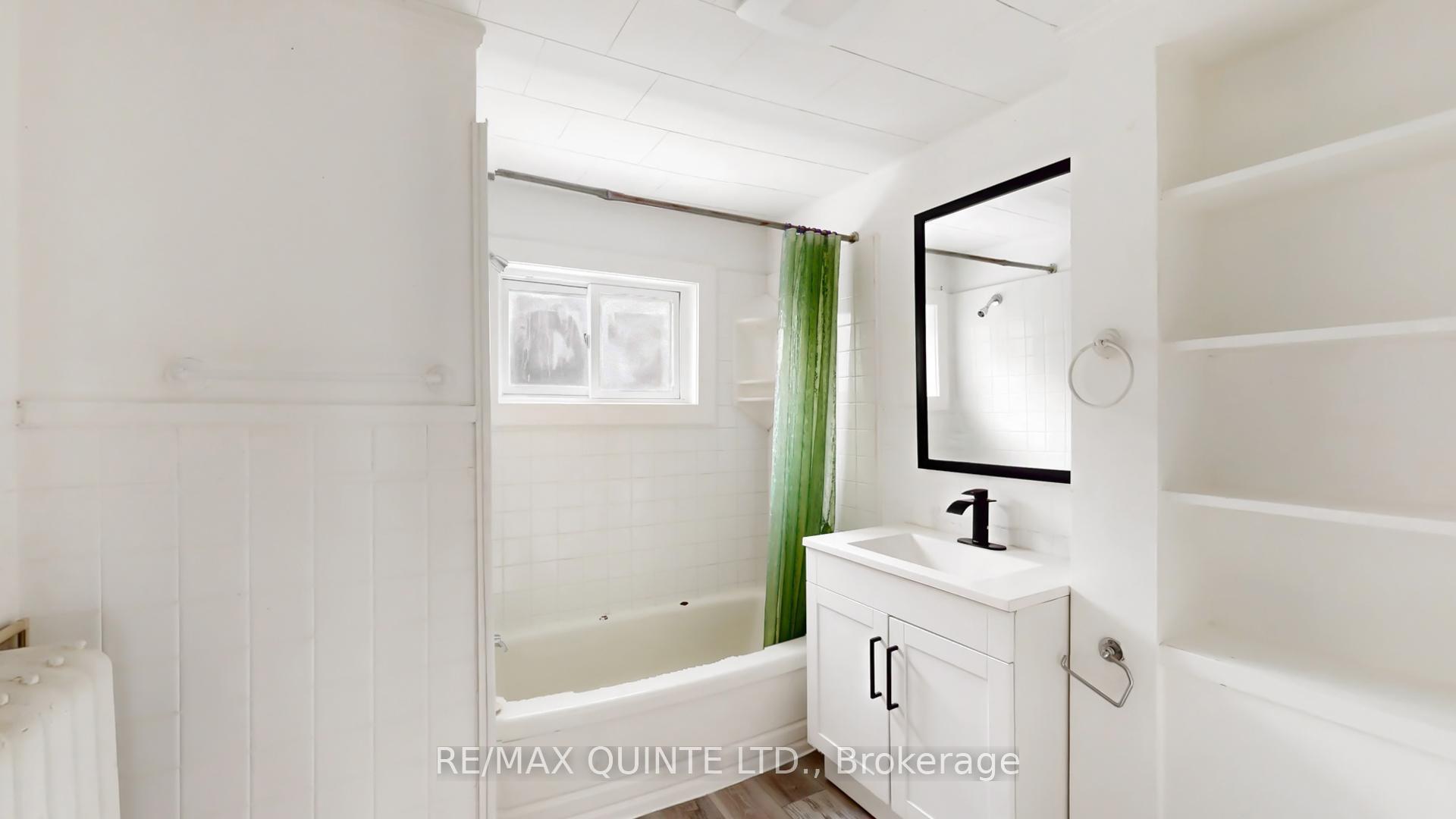 Photo 16 of Unit 3, 237 Albert Street, Belleville, Belleville Ward — HOMEH