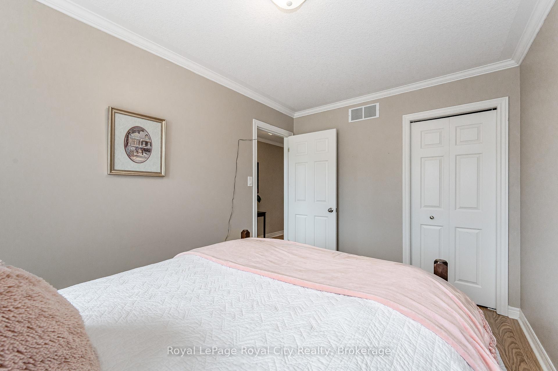 Photo 20 of 46 Fletcher Court, Guelph, Grange Road — HOMEH
