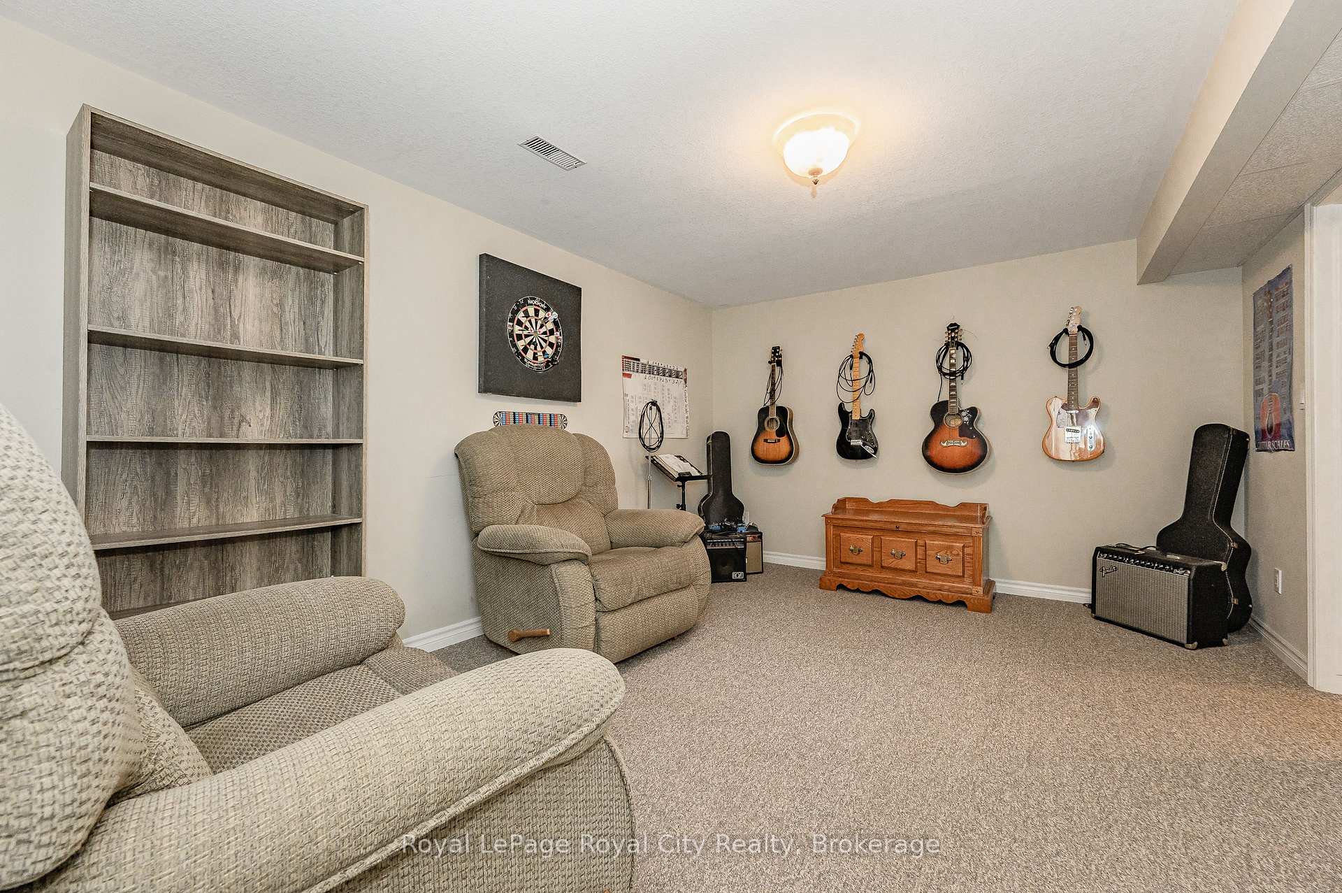 Photo 27 of 46 Fletcher Court, Guelph, Grange Road — HOMEH