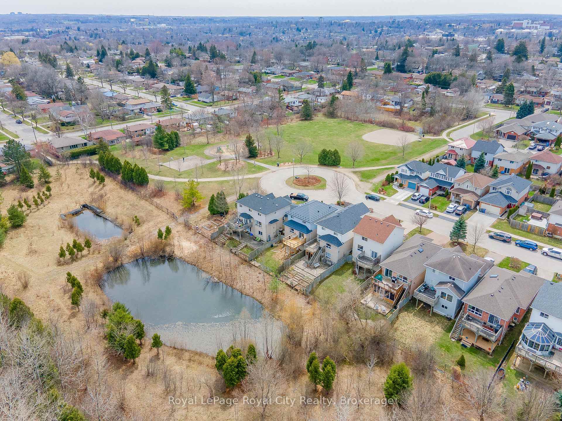 Photo 44 of 46 Fletcher Court, Guelph, Grange Road — HOMEH