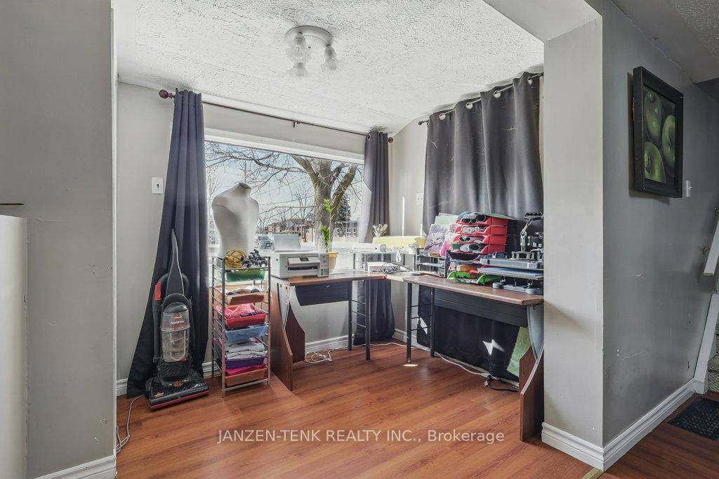 Photo 15 of 95 Queen Street S, Aylmer — HOMEH