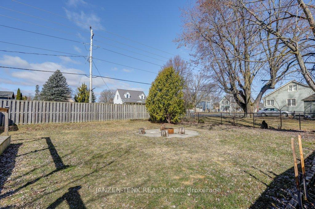 Photo 37 of 95 Queen Street S, Aylmer — HOMEH