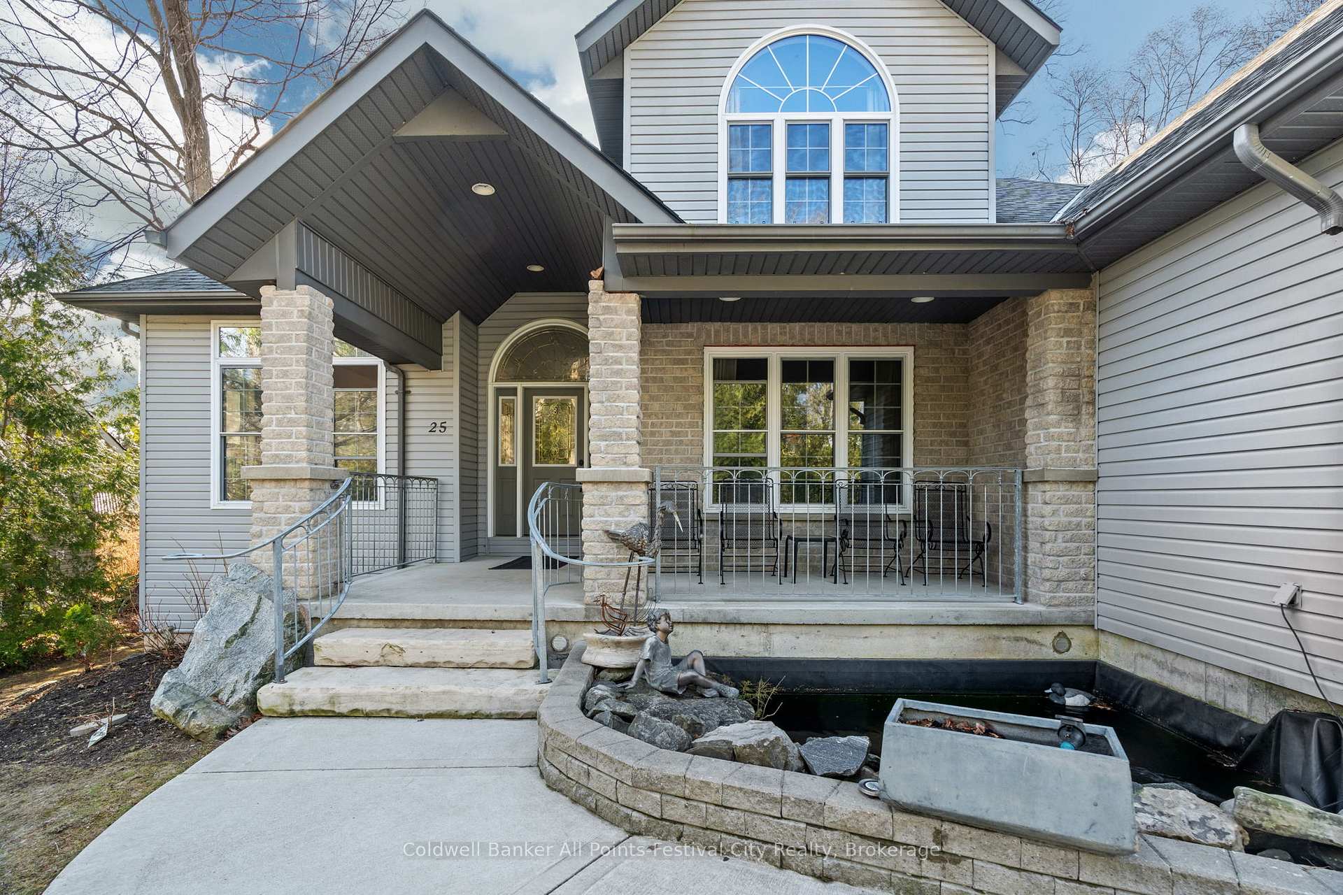 Photo 3 of 25 George Street, Bluewater, Bayfield — HOMEH