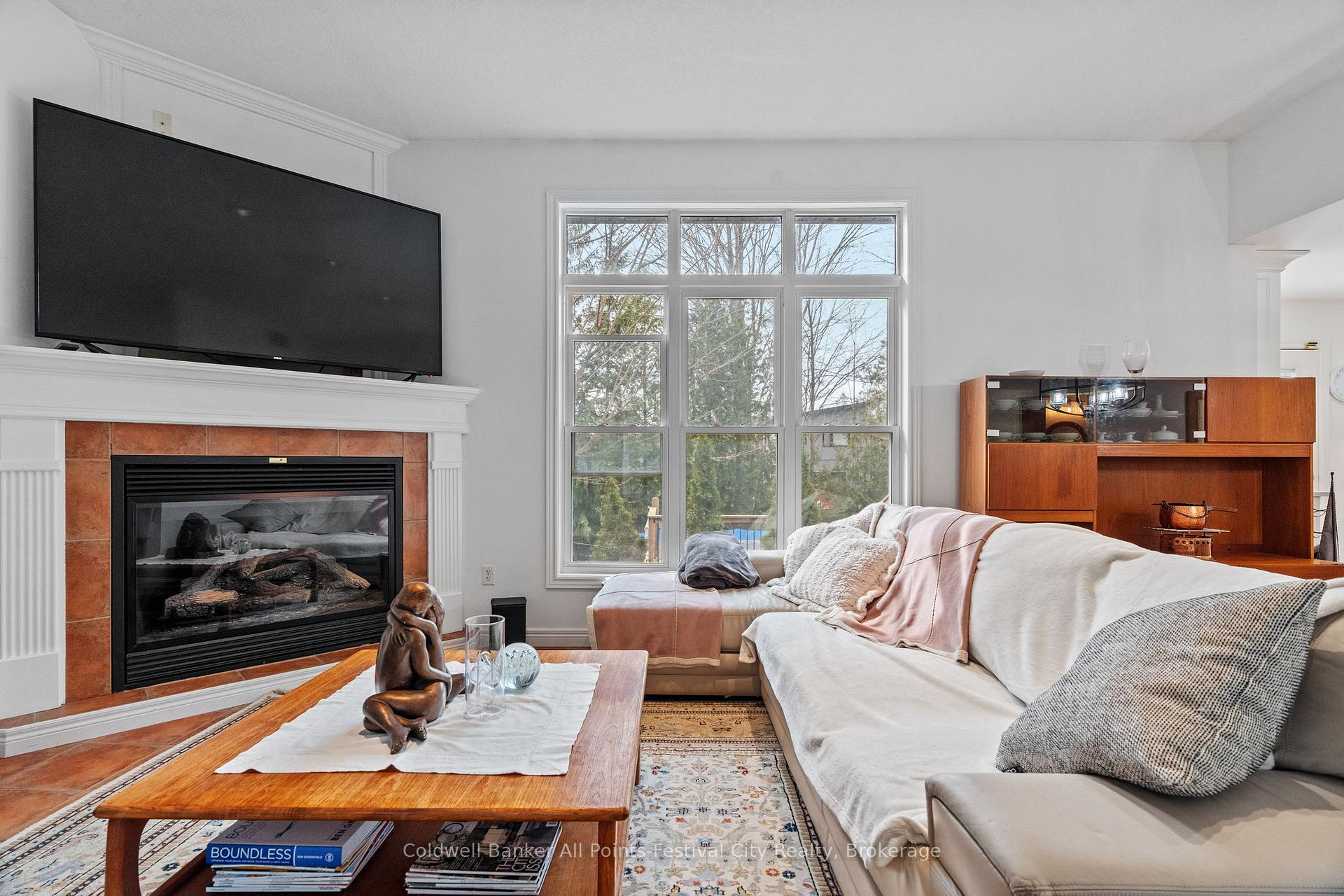 Photo 14 of 25 George Street, Bluewater, Bayfield — HOMEH