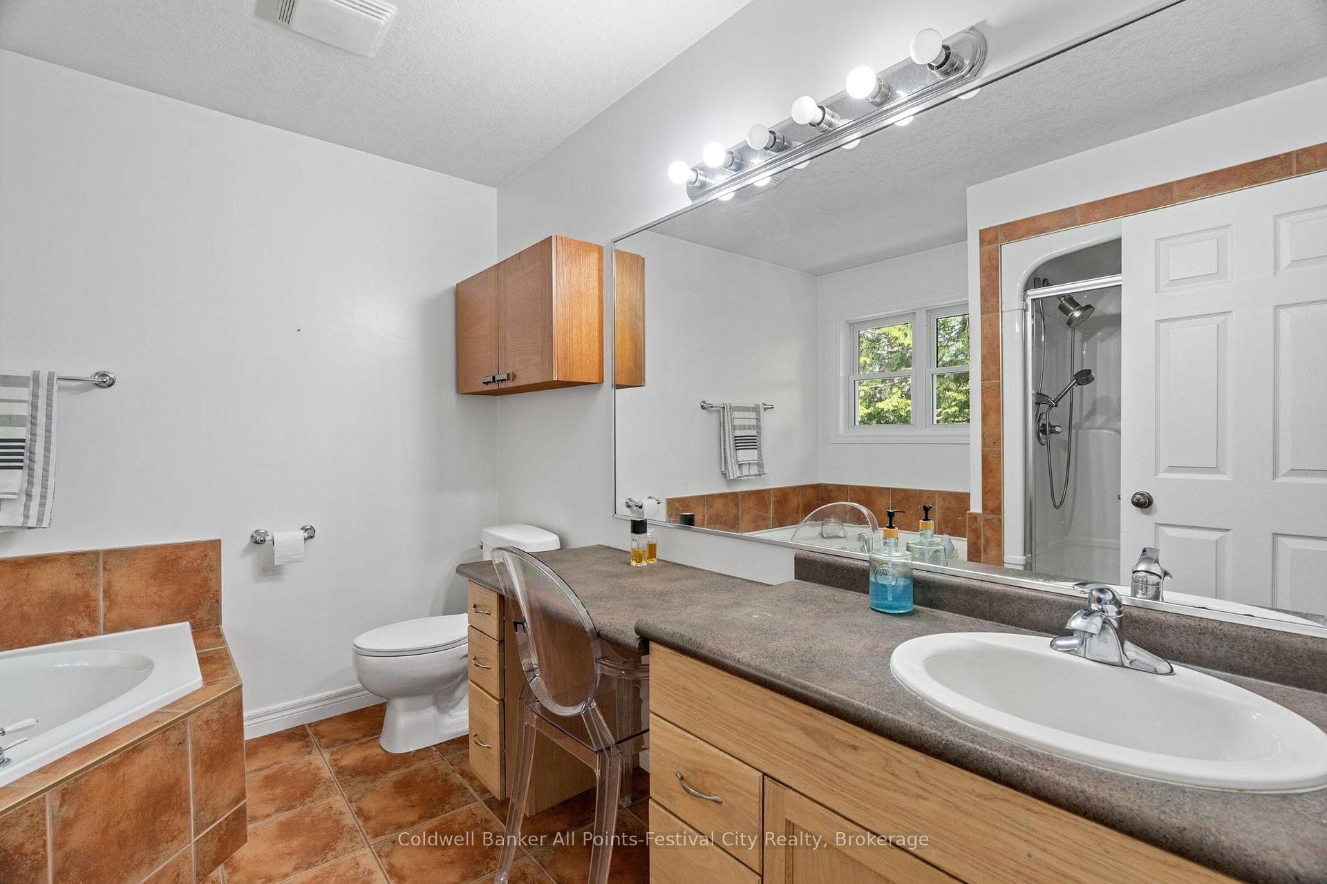 Photo 24 of 25 George Street, Bluewater, Bayfield — HOMEH