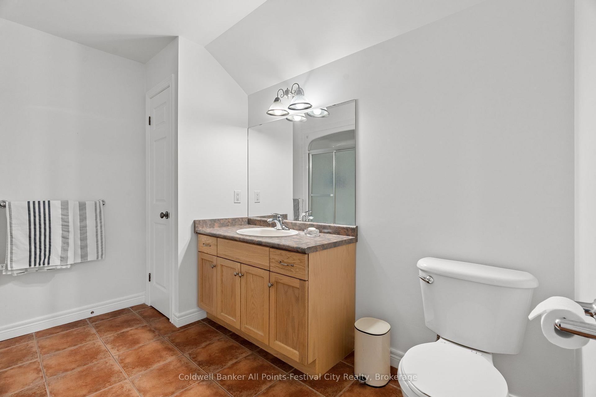 Photo 48 of 25 George Street, Bluewater, Bayfield — HOMEH
