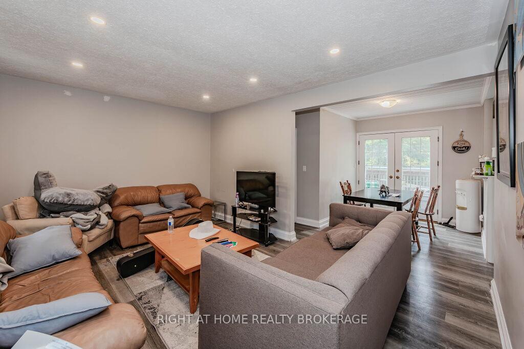 Photo 7 of 45 Caledonia Street, Guelph, Dovercliffe Park/Old University — HOMEH