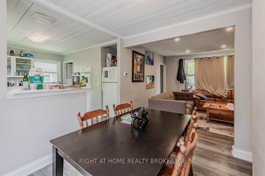 Photo 15 of 45 Caledonia Street, Guelph, Dovercliffe Park/Old University — HOMEH
