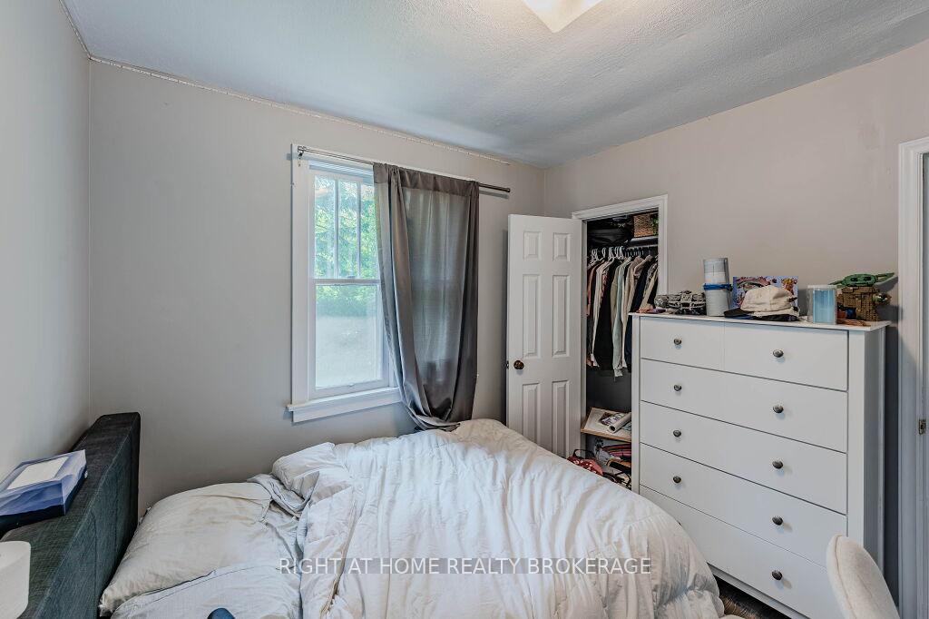 Photo 19 of 45 Caledonia Street, Guelph, Dovercliffe Park/Old University — HOMEH