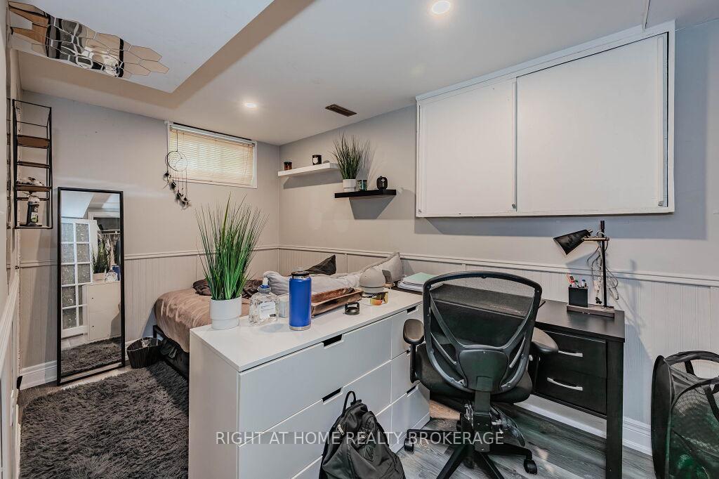 Photo 23 of 45 Caledonia Street, Guelph, Dovercliffe Park/Old University — HOMEH