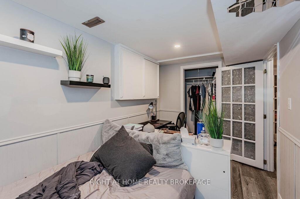 Photo 24 of 45 Caledonia Street, Guelph, Dovercliffe Park/Old University — HOMEH