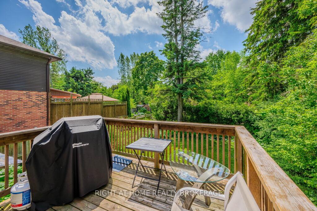Photo 33 of 45 Caledonia Street, Guelph, Dovercliffe Park/Old University — HOMEH