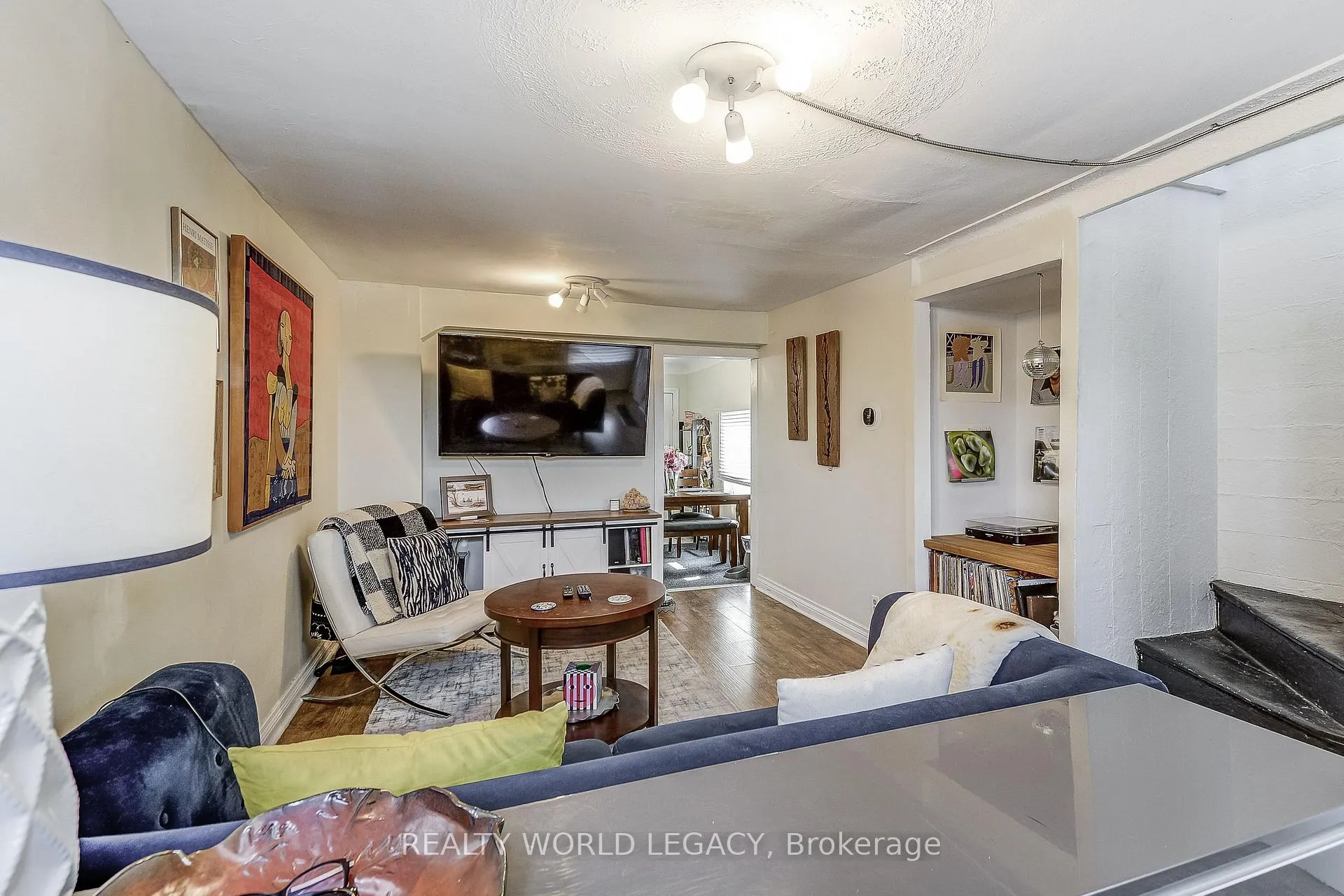Photo 9 of 201 Barton Street W, Hamilton, Central — HOMEH