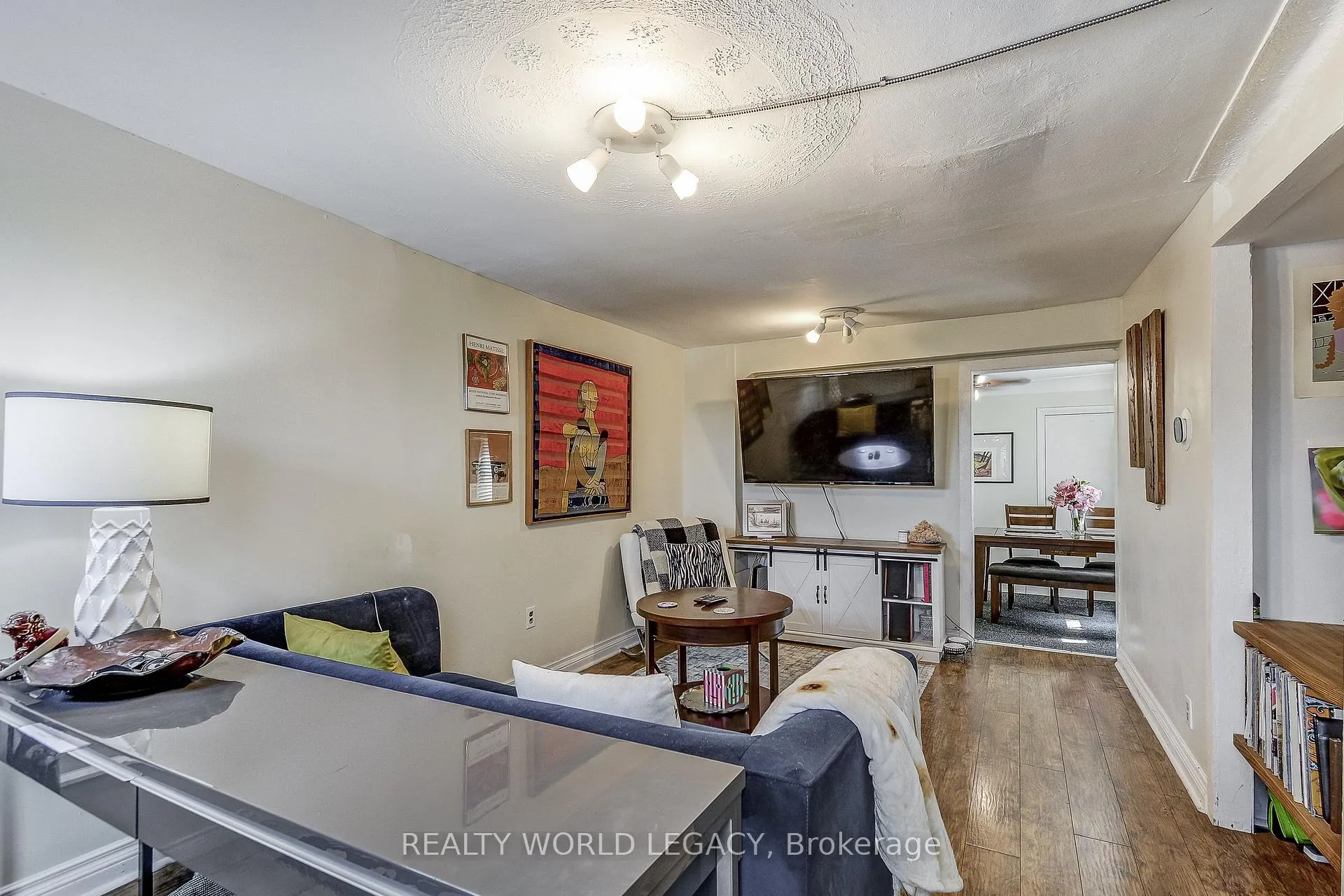 Photo 11 of 201 Barton Street W, Hamilton, Central — HOMEH