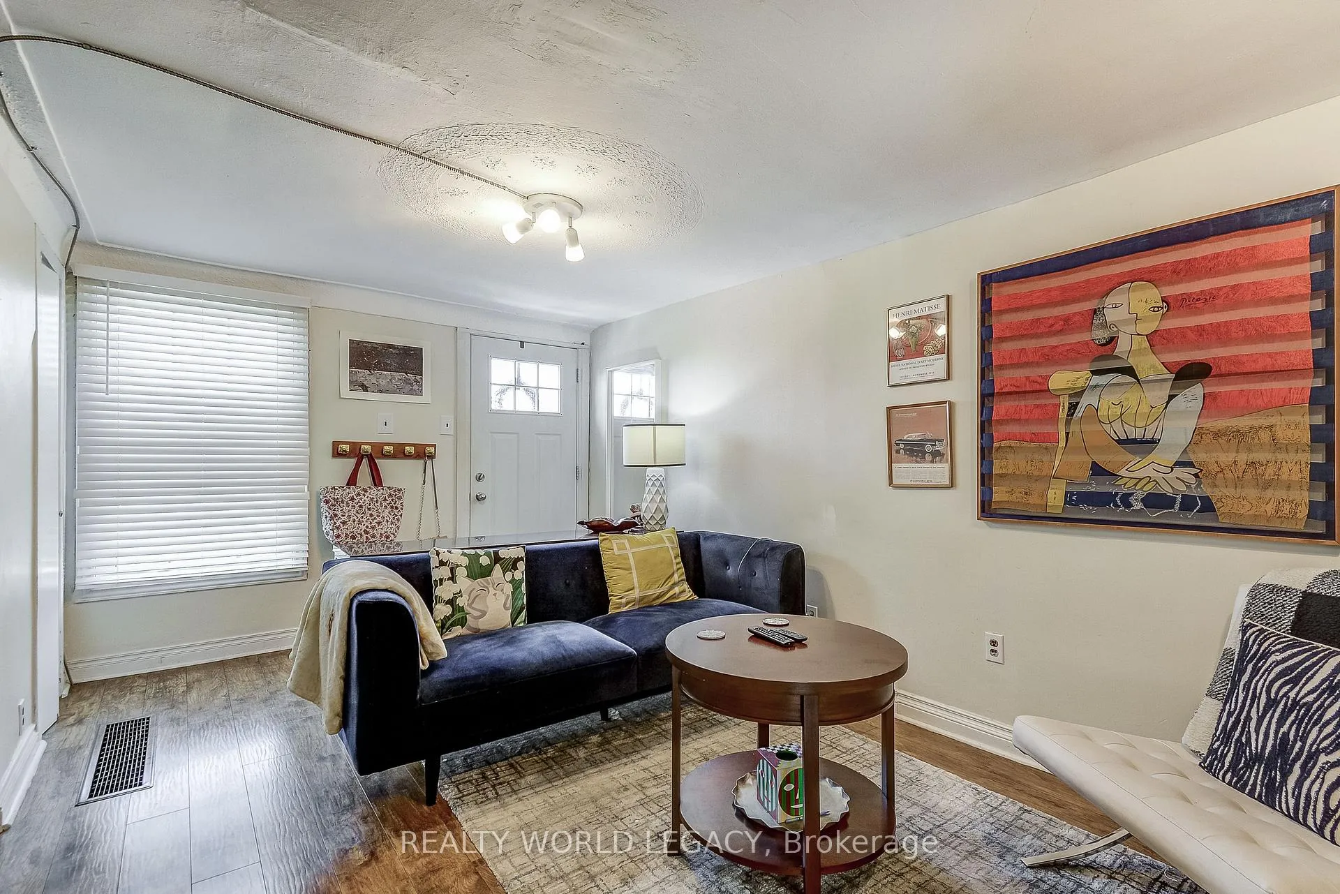 Photo 12 of 201 Barton Street W, Hamilton, Central — HOMEH