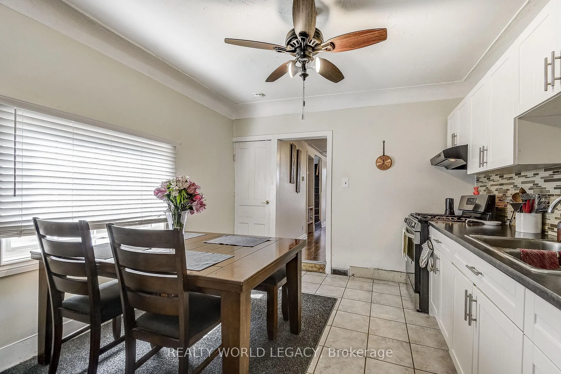 Photo 17 of 201 Barton Street W, Hamilton, Central — HOMEH