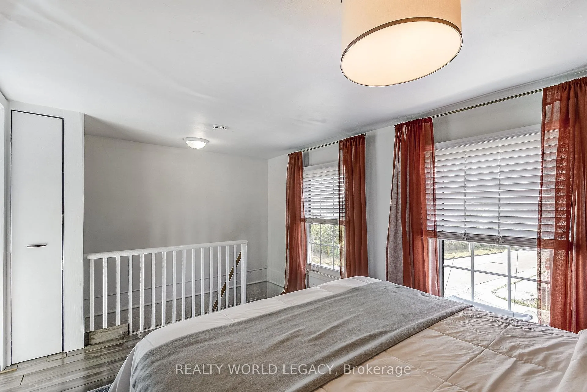 Photo 23 of 201 Barton Street W, Hamilton, Central — HOMEH