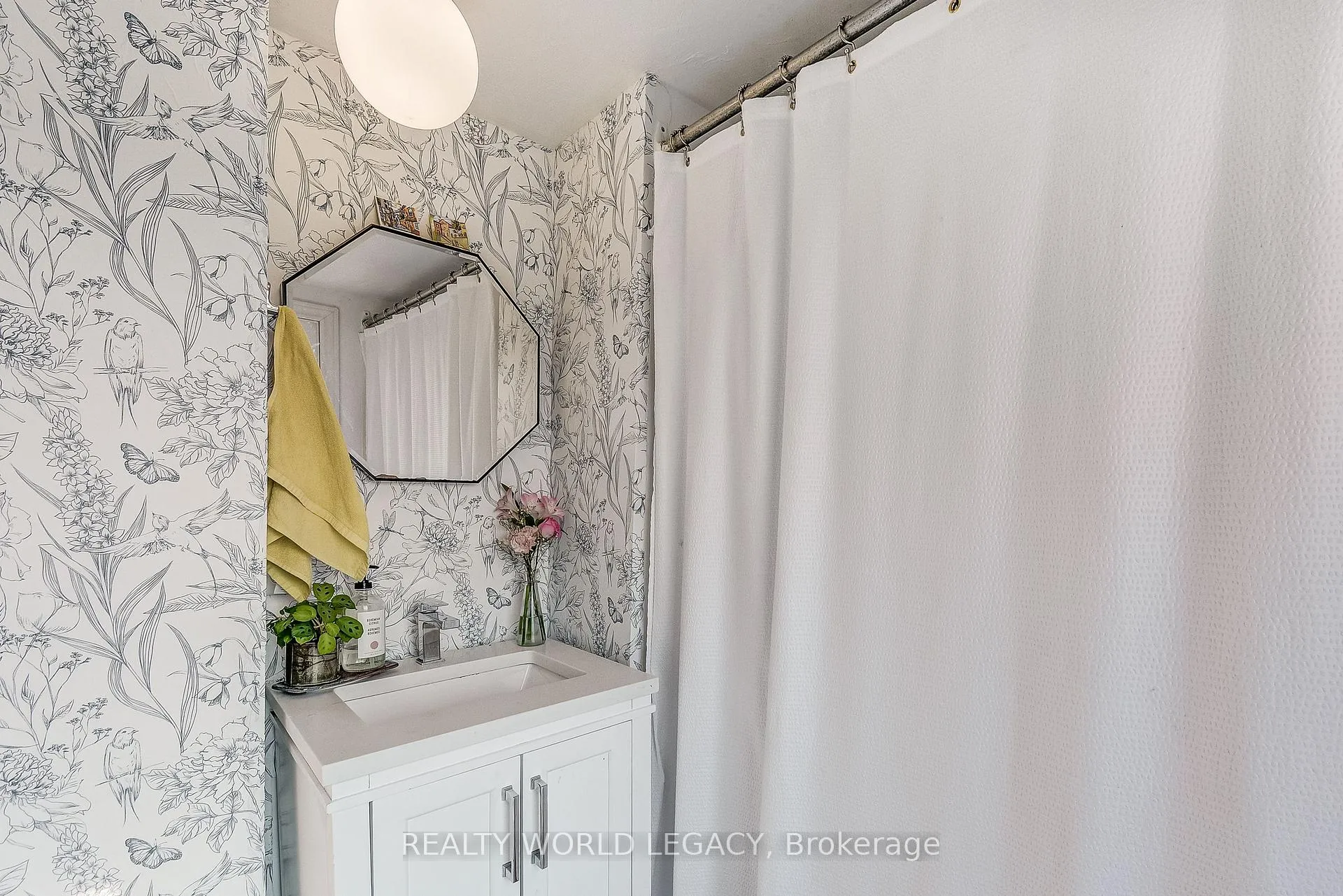 Photo 28 of 201 Barton Street W, Hamilton, Central — HOMEH