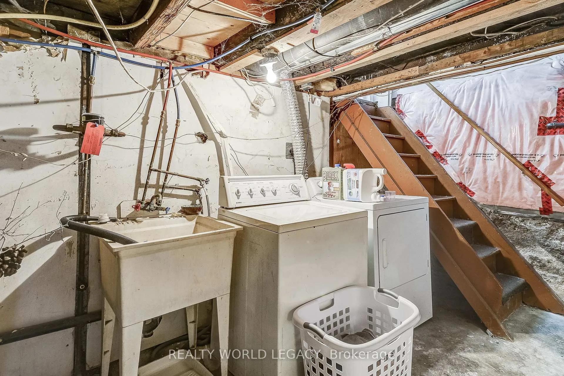 Photo 31 of 201 Barton Street W, Hamilton, Central — HOMEH