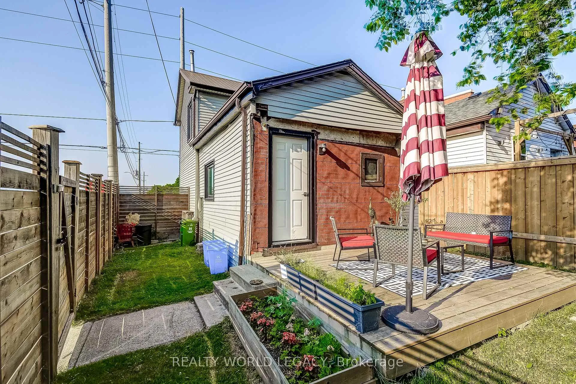 Photo 38 of 201 Barton Street W, Hamilton, Central — HOMEH