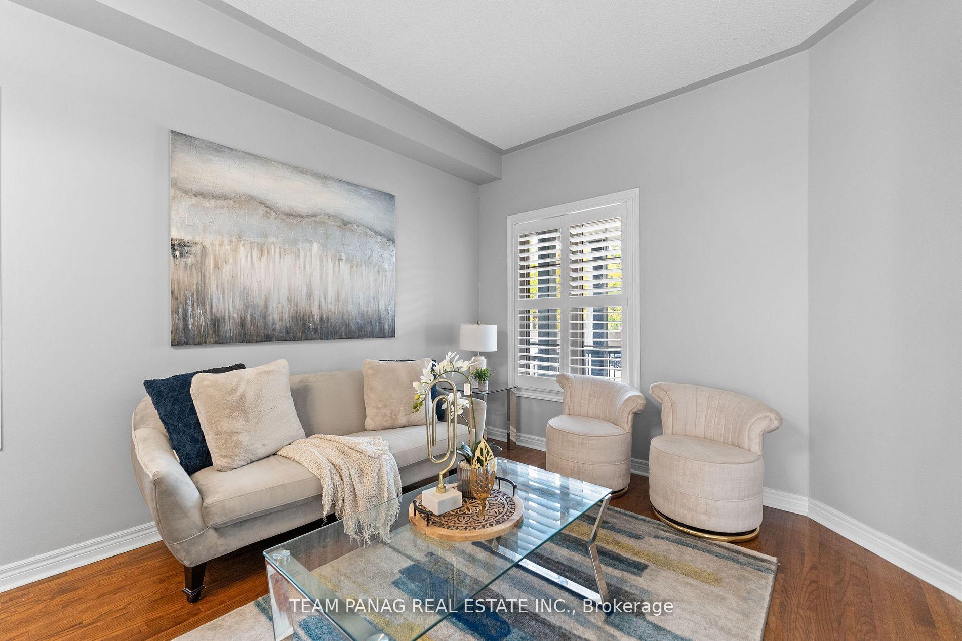 Photo 6 of 48 Citadel Crescent, Brampton, Vales of Castlemore North — HOMEH