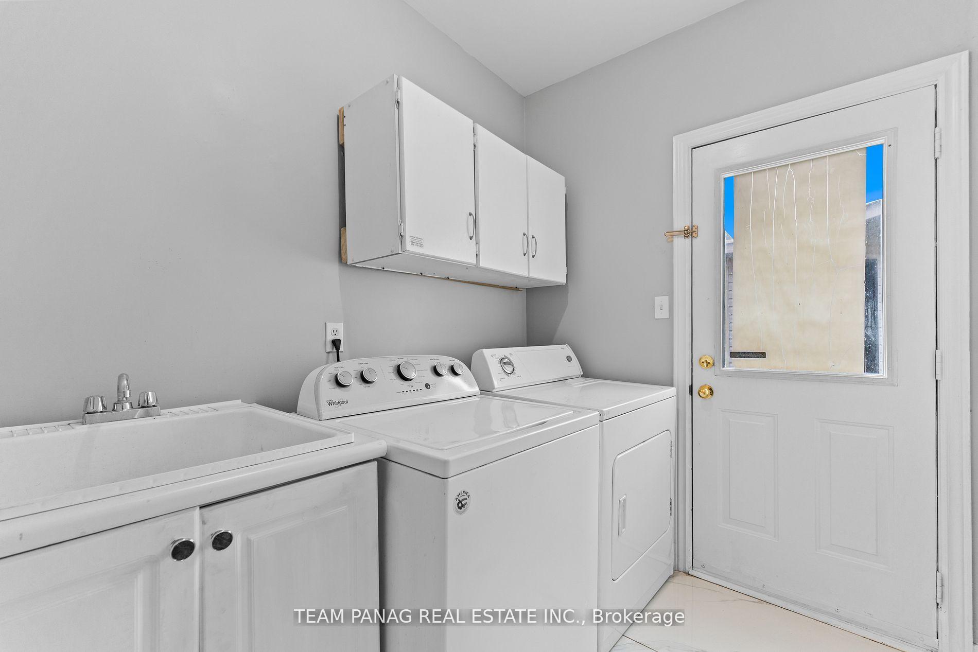 Photo 16 of 48 Citadel Crescent, Brampton, Vales of Castlemore North — HOMEH
