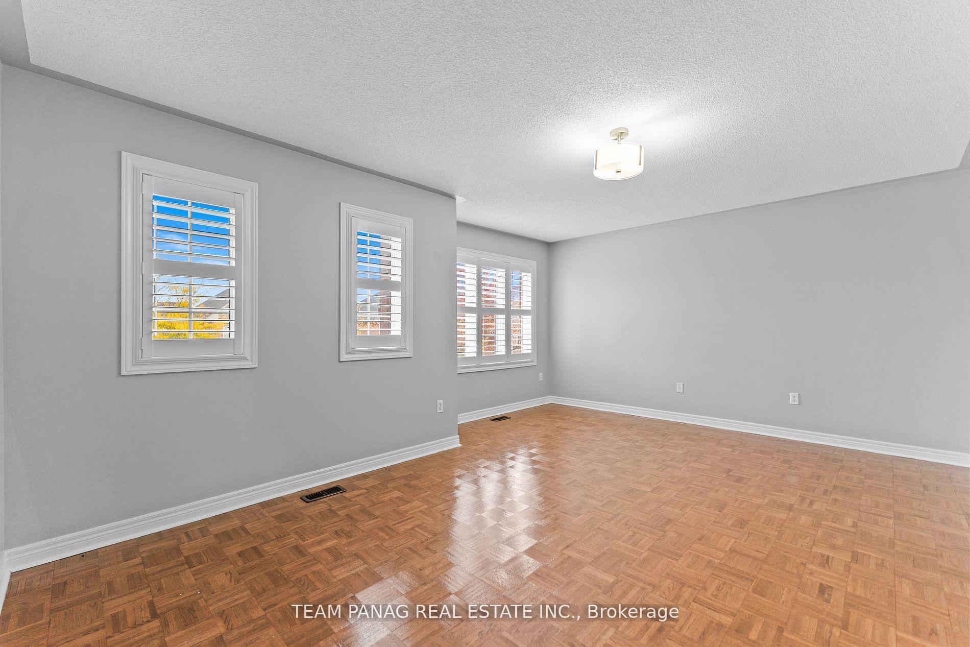 Photo 22 of 48 Citadel Crescent, Brampton, Vales of Castlemore North — HOMEH