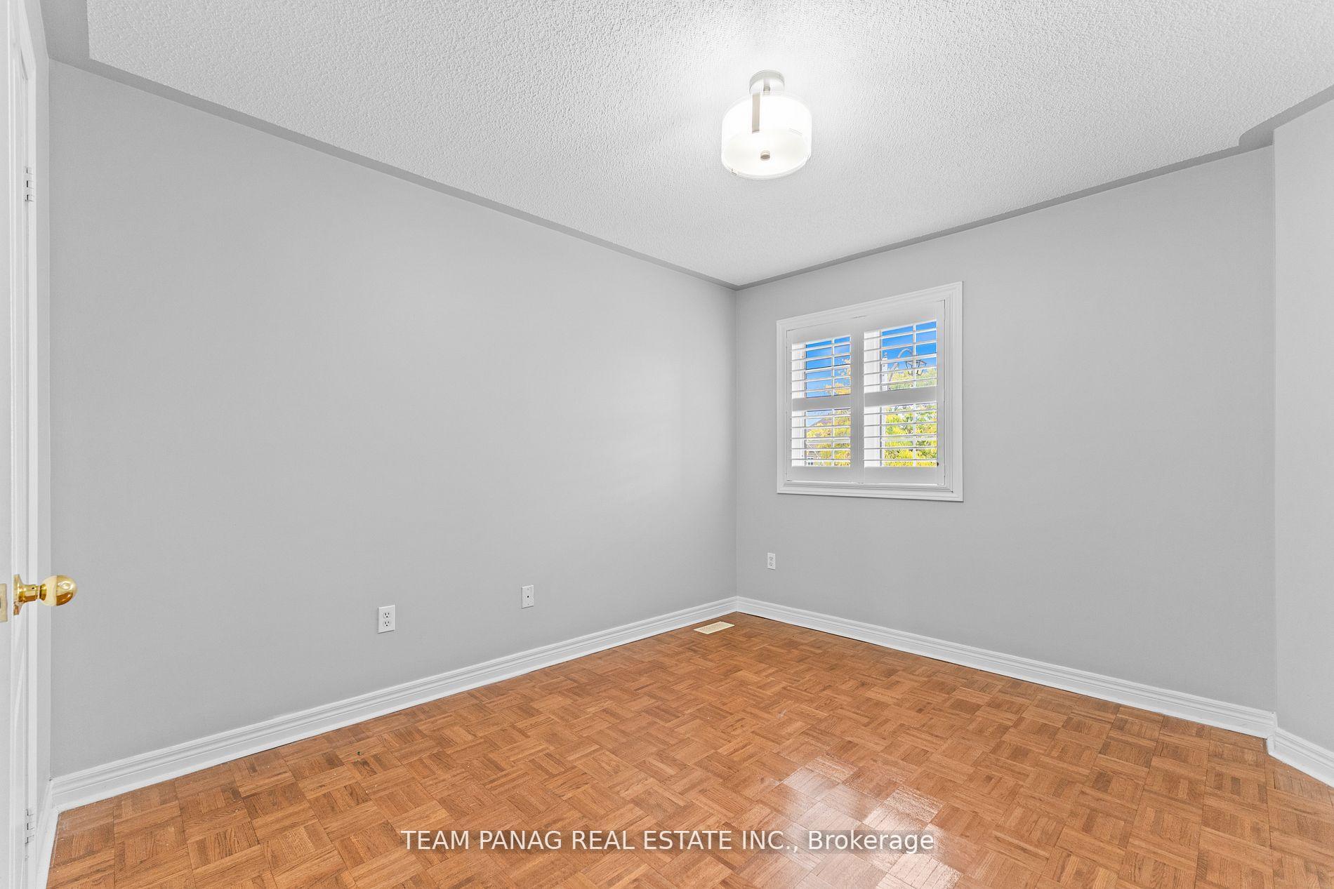 Photo 31 of 48 Citadel Crescent, Brampton, Vales of Castlemore North — HOMEH