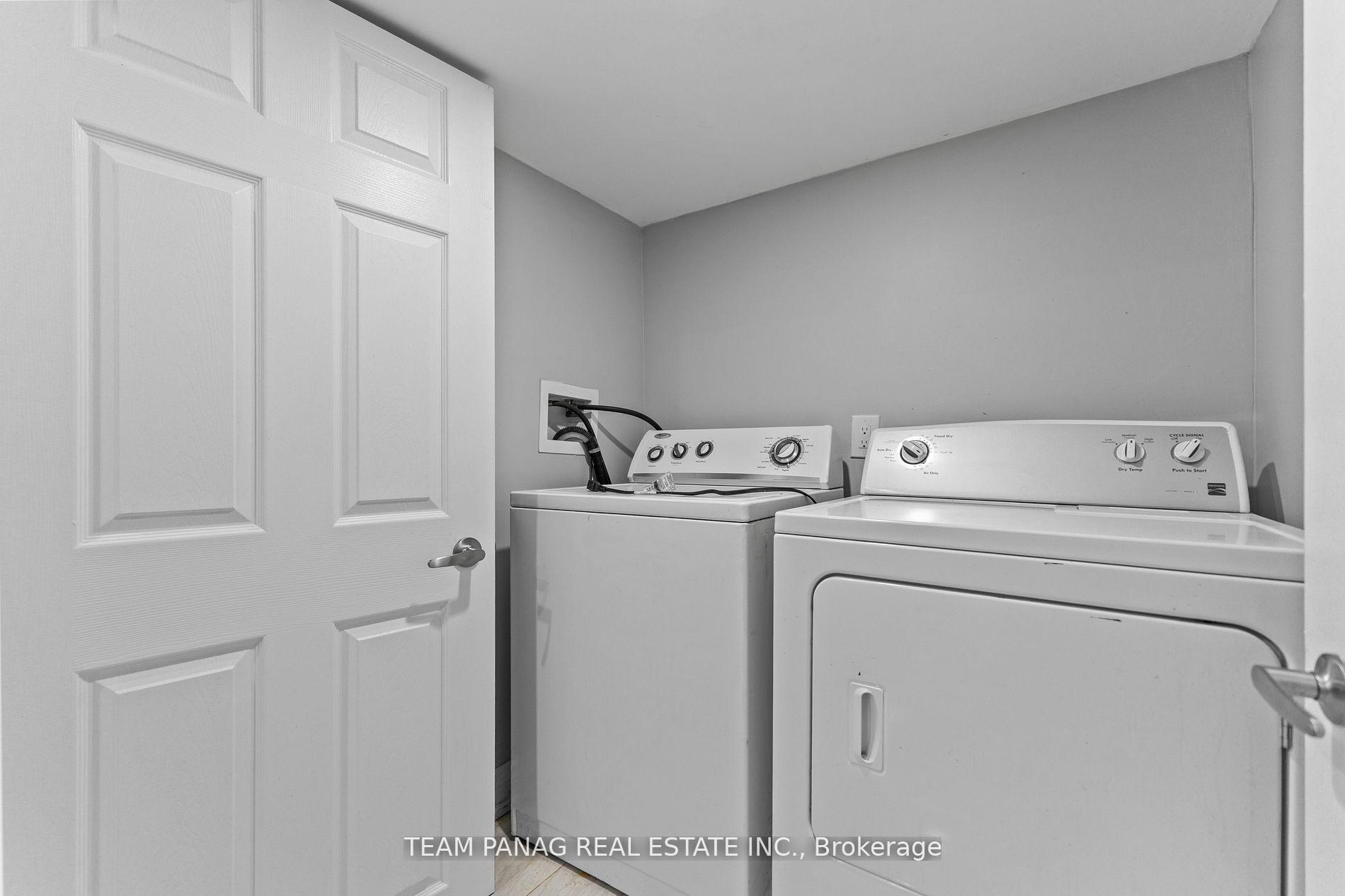 Photo 37 of 48 Citadel Crescent, Brampton, Vales of Castlemore North — HOMEH