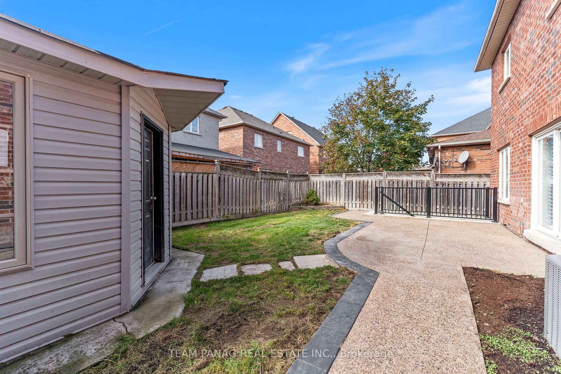 Photo 44 of 48 Citadel Crescent, Brampton, Vales of Castlemore North — HOMEH